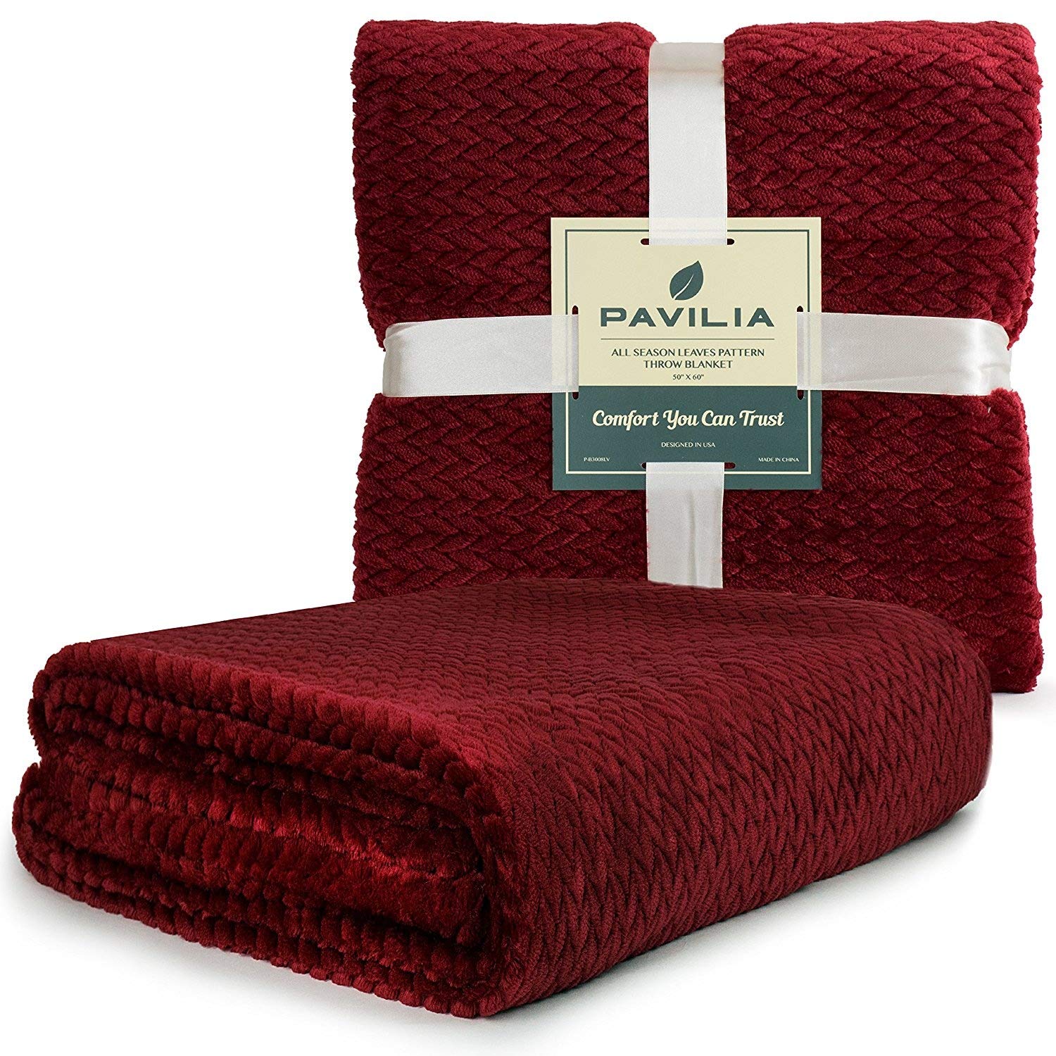 PAVILIA Soft Fleece Burgundy Dark Red Throw Blanket for Couch, Lightweight Plush Warm Blankets for Bed, Fuzzy Cozy Flannel Blank