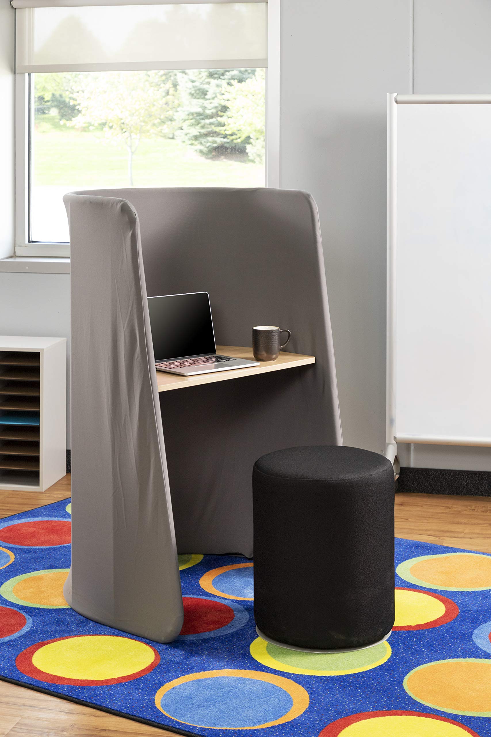 Safco Products Roam Touchdown Personal Workstation, Laminate Desktop, Lightweight Yet Durable Steel Frame, Fabric Privacy Shroud, Dark Gray