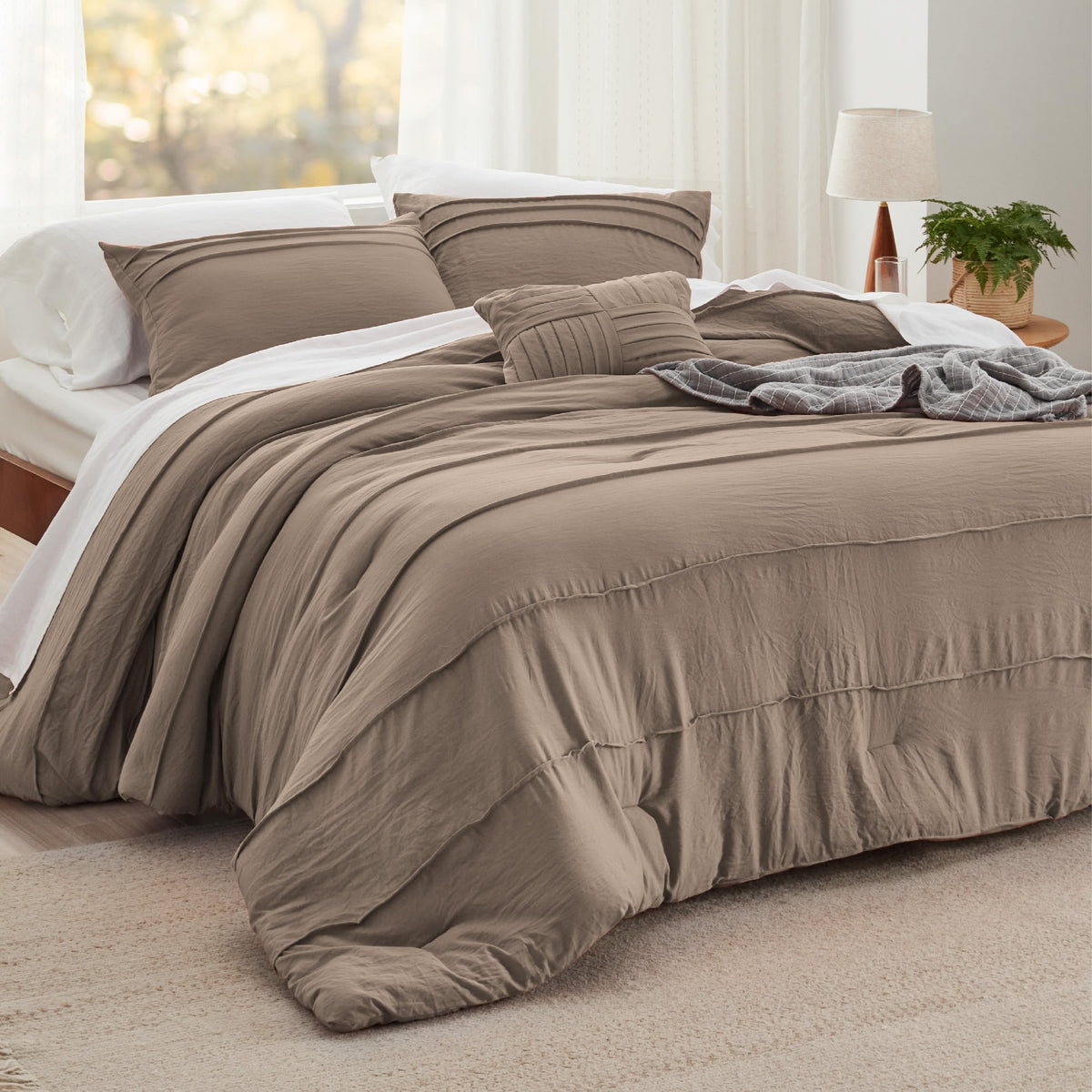 Bedsure Brown Twin Comforter Set - 3 Pieces Pinch Pleat Bed Set, Down Alternative Bedding Sets For All Season, 1 Comforter, 1 Pi