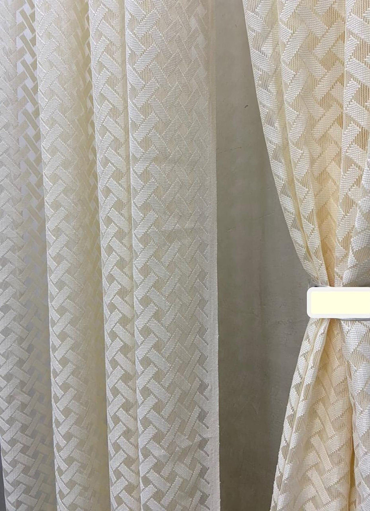 TEXTILES CASA Polyester Transparent Criss Cross Sheer Net Window Curtain for Balcony Living Room, 6 feet Long, Cream, Set of 1