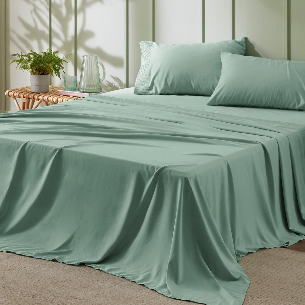 Bedsure King Size Sheets - Soft Sheets For King Size Bed, 4 Pieces Hotel Luxury Mint Green Sheets King, Easy Care Polyester Micr