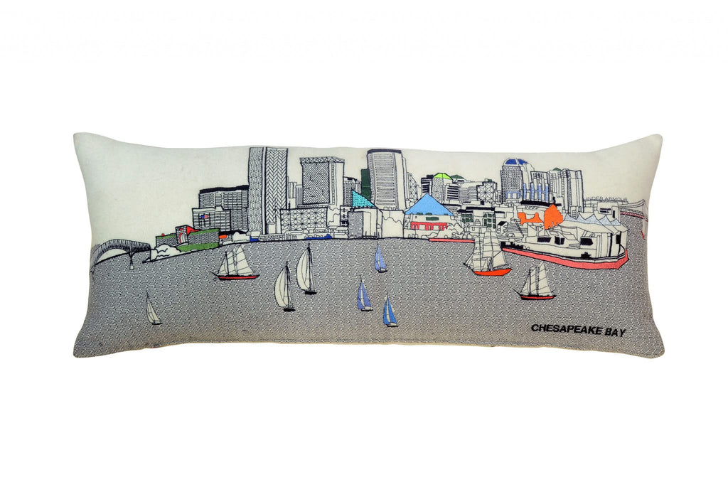 HomeRoots Cream 35' White Baltimore Daylight Skyline Lumbar Decorative Pillow