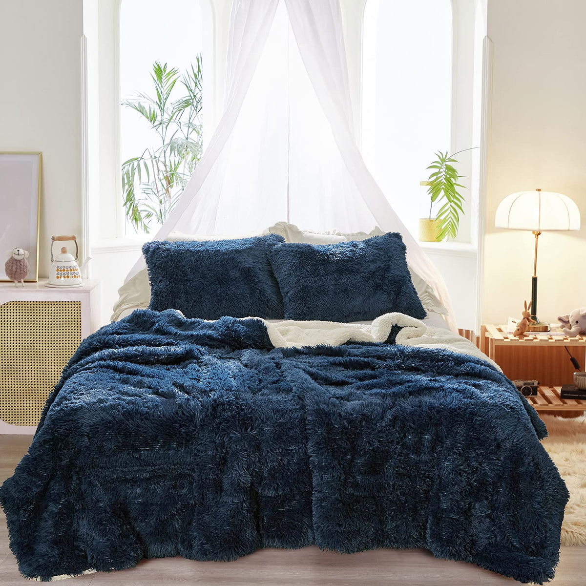 Joyreap 3-Piece Plush Shaggy Comforter Set, Full/Queen Size Luxury Faux Fur Sherpa Reversible Bedding Comforter Set, Ultra Cozy