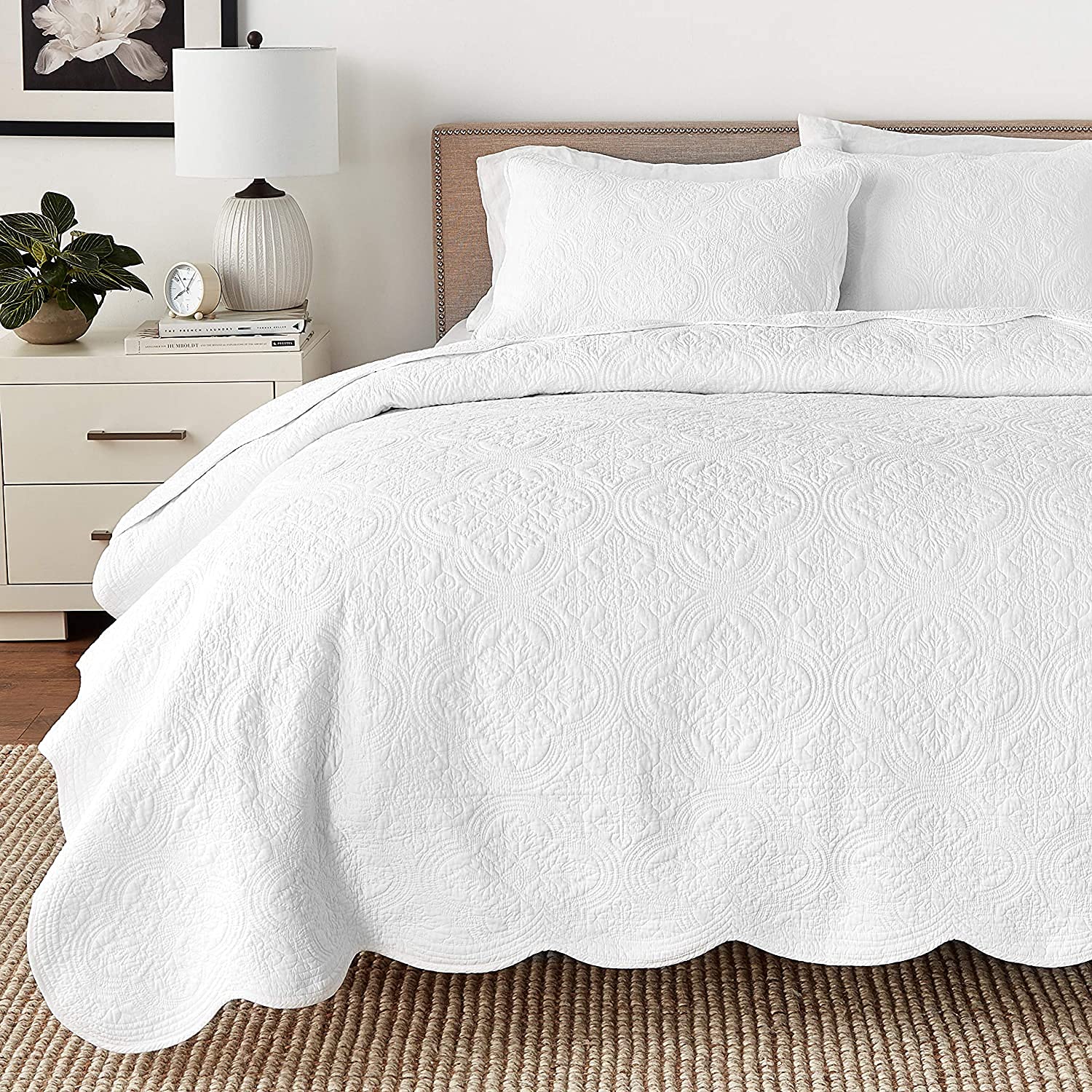Cozy Line Home Fashions Victorian Medallion Solid White Embossed 100% Cotton Bedding Quilt Set,Reversible Bedspread, Coverlet (B