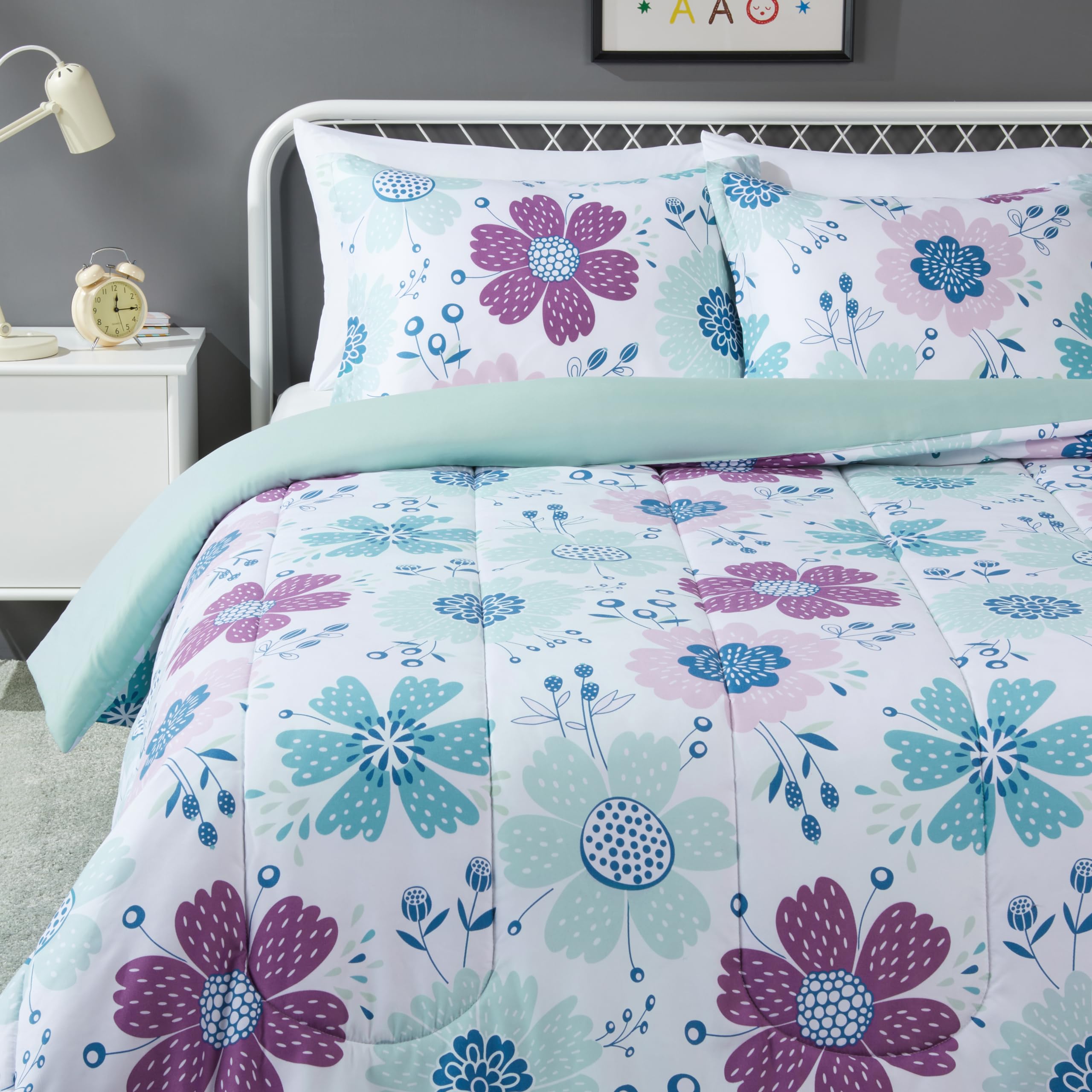 Amazon Basics - 3 Piece Microfiber Kid'S Comforter And Pillow Sham Set, Full/Queen, Purple Flowers, Bluish Pink, Floral