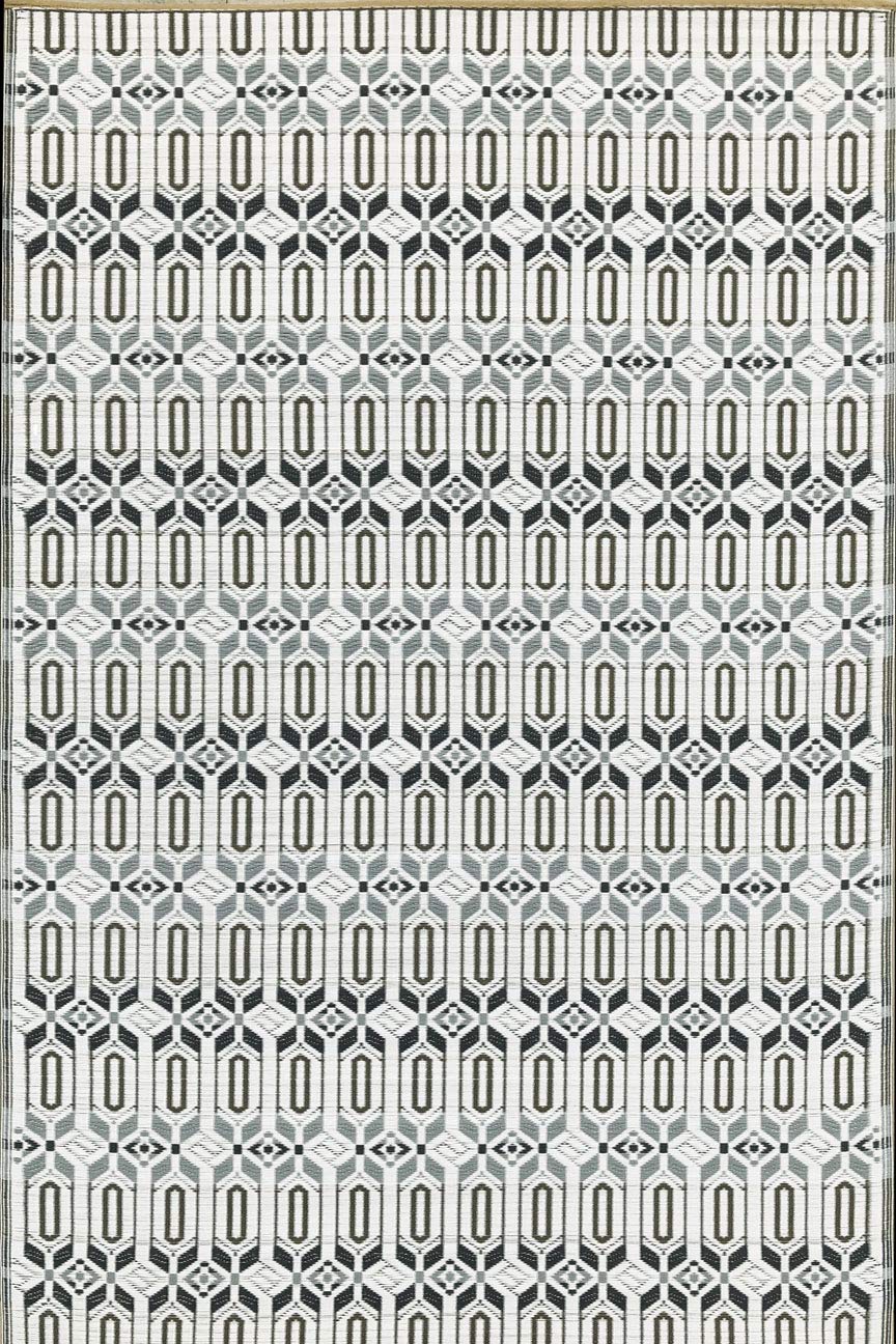 Mad Mats Geometric Outdoor Rug, Reversible Plastic Mat (4' X 6', Moroccan - Grey/White)