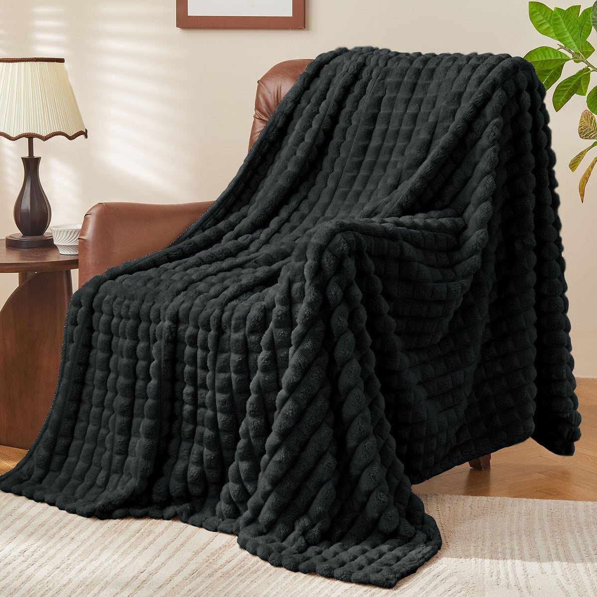 Bedelite Black Throw Blanket Twin Size For Bed- Super Soft And Warm 3D Checkered Fluffy Fuzzy Fleece Blanket, Luxurious Plush Co