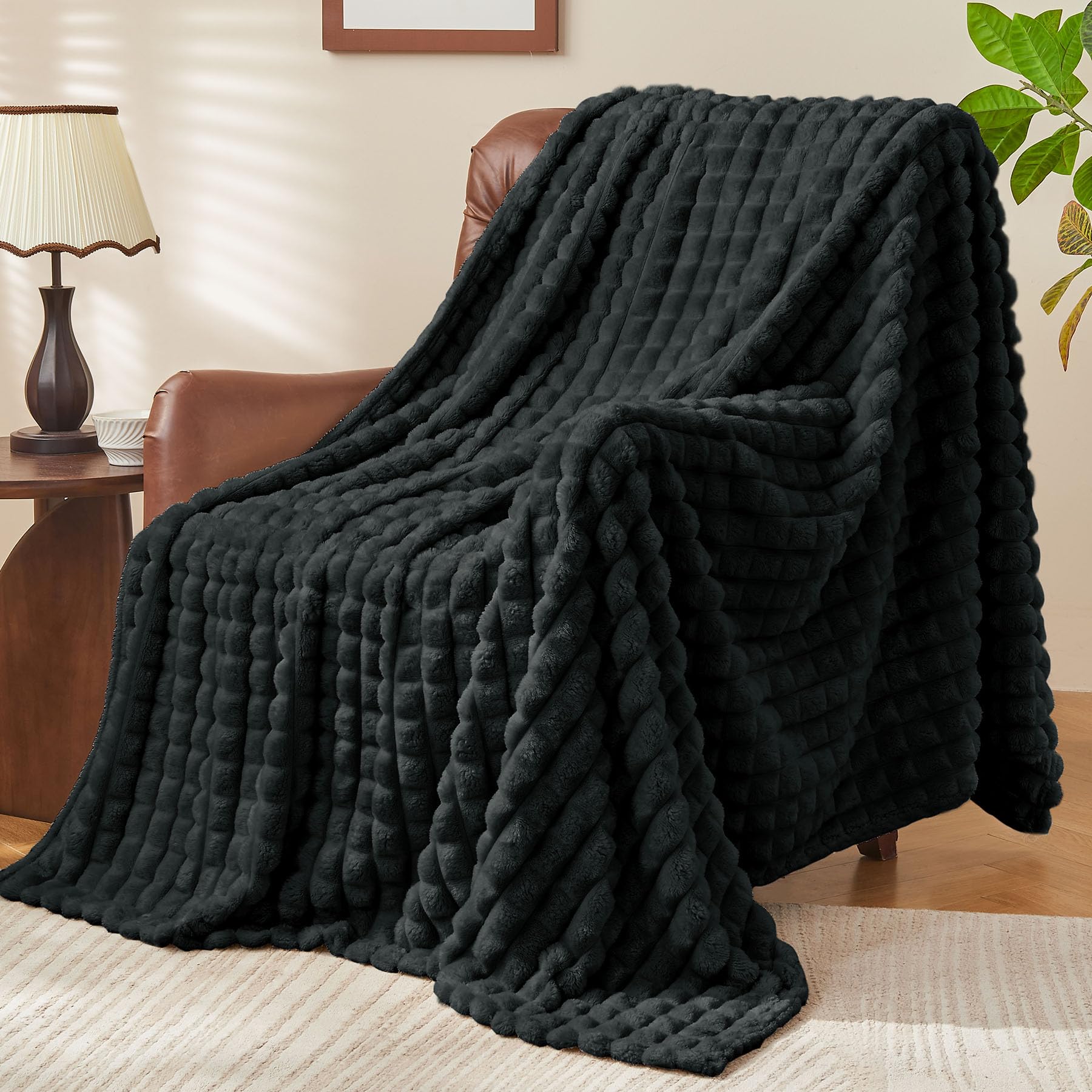 Bedelite Black Throw Blanket Twin Size For Bed- Super Soft And Warm 3D Checkered Fluffy Fuzzy Fleece Blanket, Luxurious Plush Co