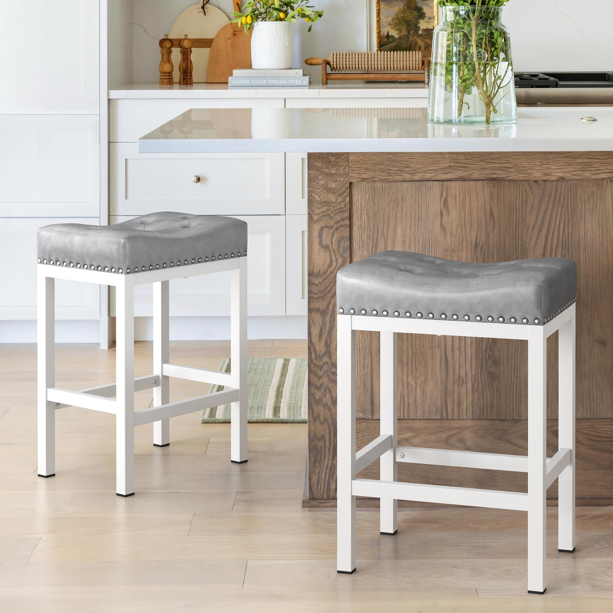 Lue Bona Bar Stools Set Of 2, 24 Inch Saddle Square Counter Height Bar Stools For Kitchen Island, Modern Backless Faux Leather Counter Stools With White Metal Legs For Bar, Bistro, Light Gray