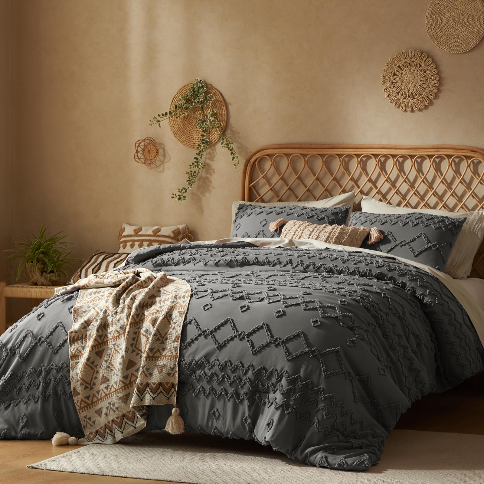 Himeet Queen Comforter Set - Tufted Shabby Chic Bedding Comforter Set,3 Pieces Grey Comforter For Queen Size Bed For All Season,