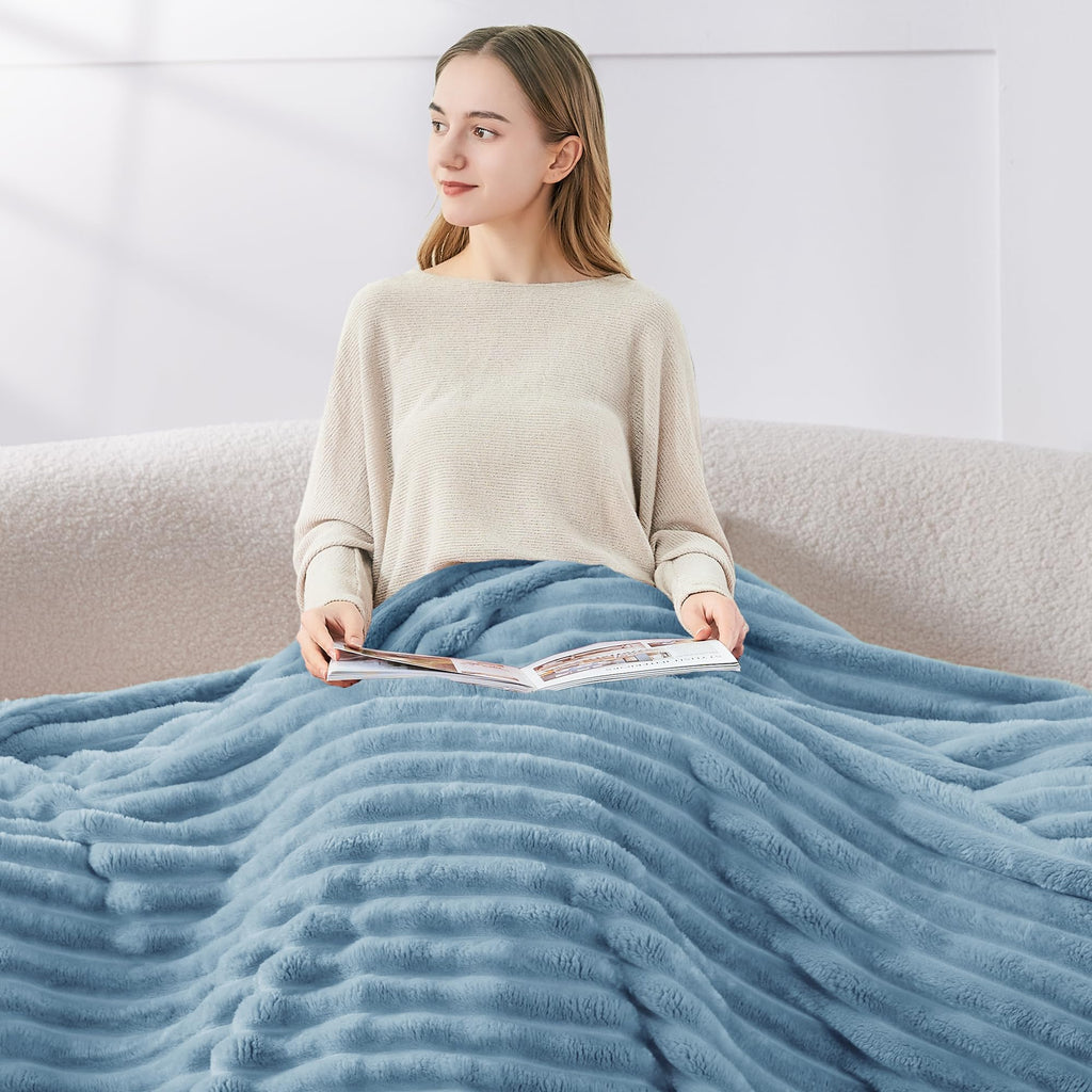 Bedelite Fleece Throw Blanket For Couch - 300Gsm Soft & Warm Fluffy Light Blue Blanket, Decorative And Giftable Striped Blankets
