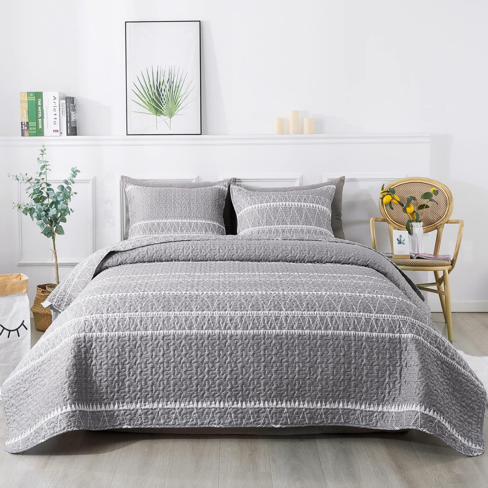 Andency Grey Quilt Set Queen (90X96 Inch), 3 Pieces(1 Striped Triangle Printed Quilt And 2 Pillowcases), Bohemian Summer Lightwe