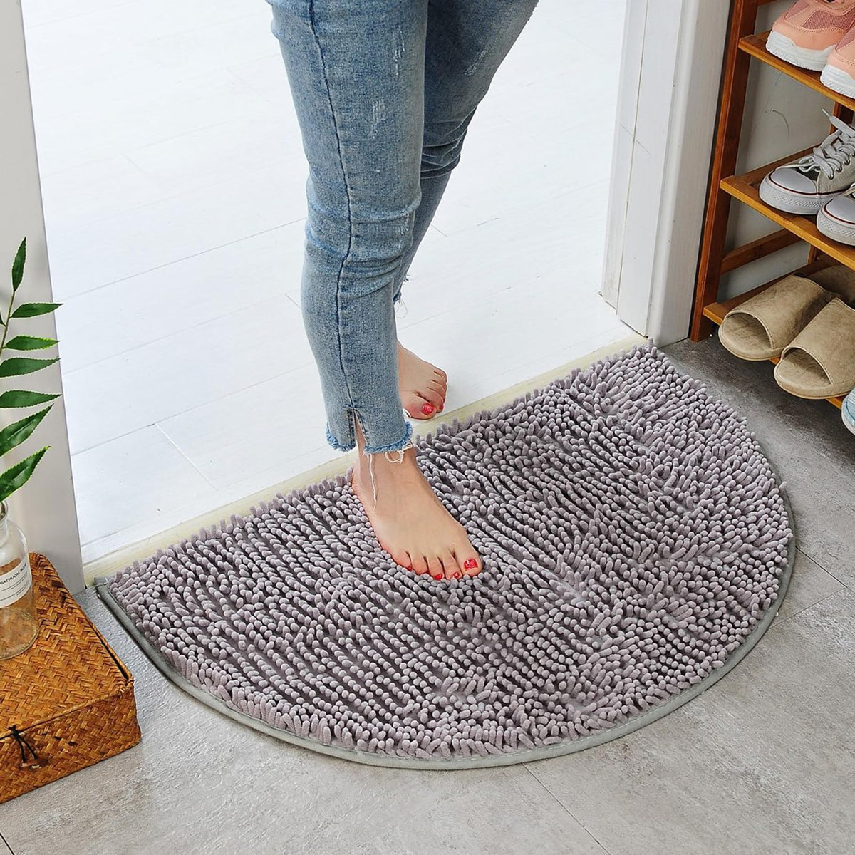 Eanpet Half Round Bath Mat Non-Slip Grey Bathroom Rugs Semicircle Chenille Bath Rugs Water Absorbent Floor Mats for Kids Ultra S
