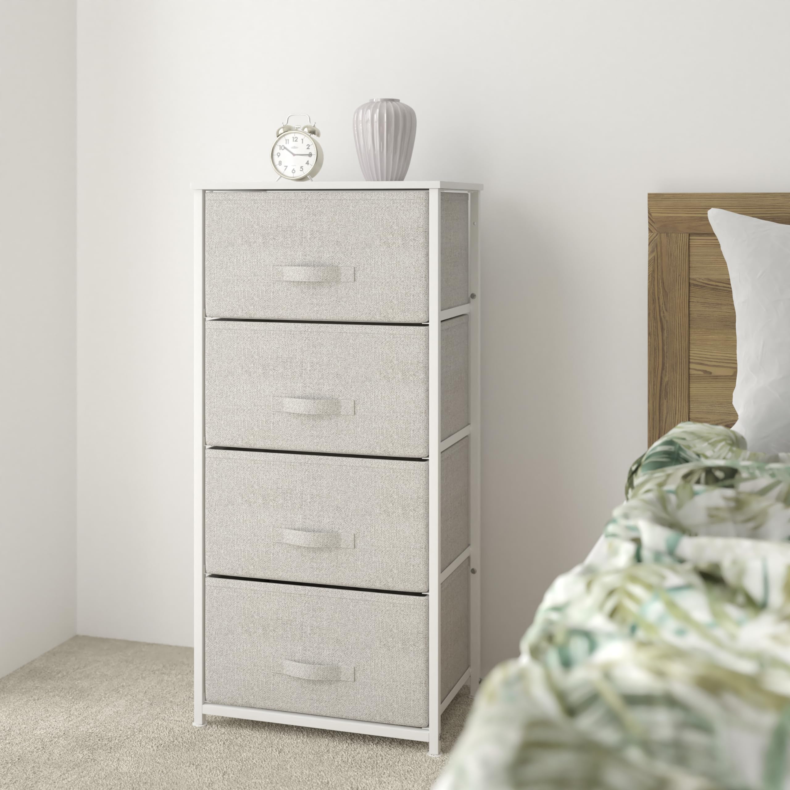 Flash Furniture Harris 4-Drawer Storage Chest of Drawers, Modern Bedroom Dresser with 4 Easy Pull Fabric Drawers and Engineered Wood Top, Light Gray