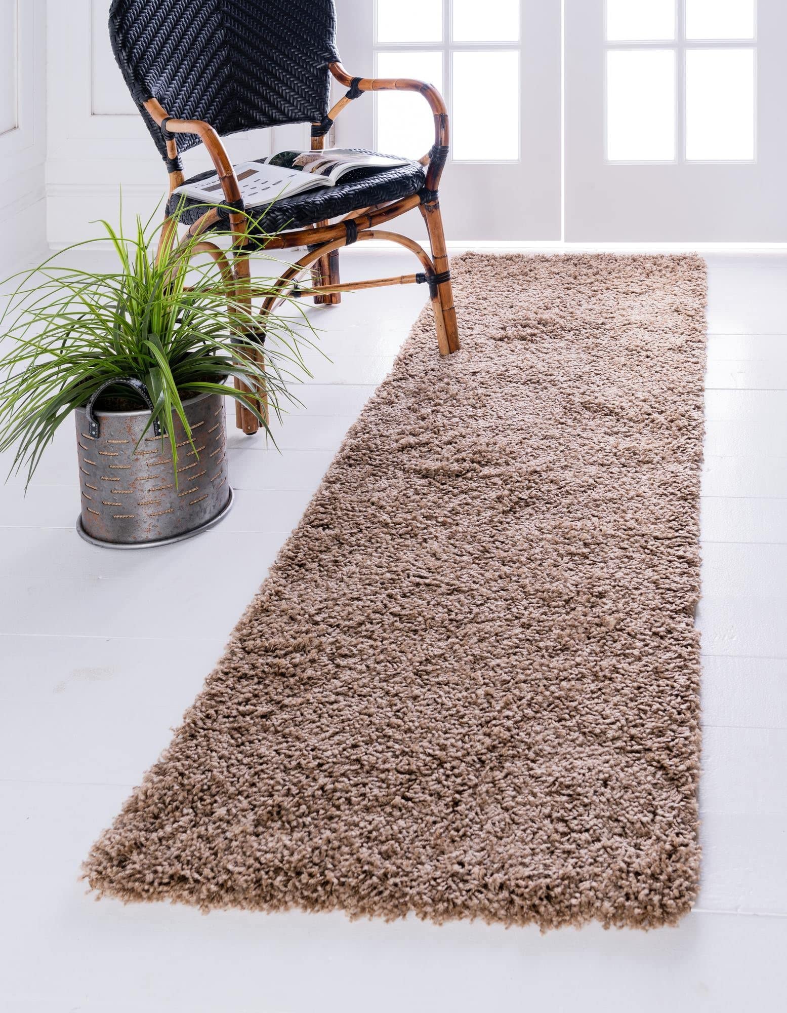 Rugs.com - ber Cozy Solid Shag Collection Rug - 20 Ft Runner Sandy Brown Shag Rug Perfect for Hallways, Entryways