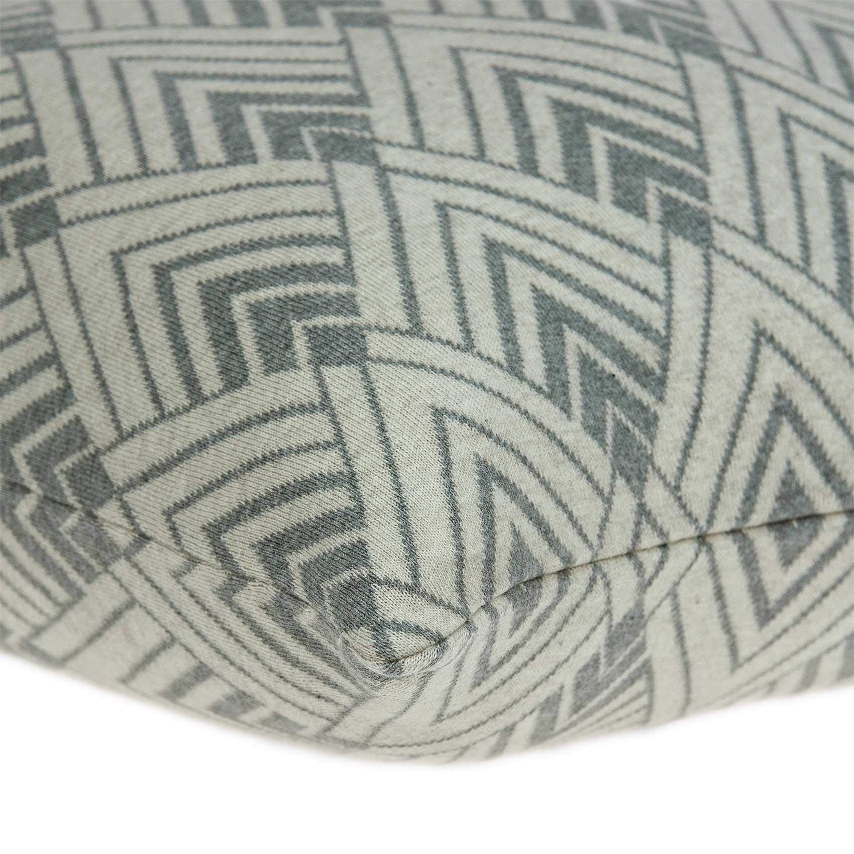 HomeRoots 95% Cotton, 5% Lurex Parkland Collection Kiani Transitional Tan Pillow Cover with Poly Insert