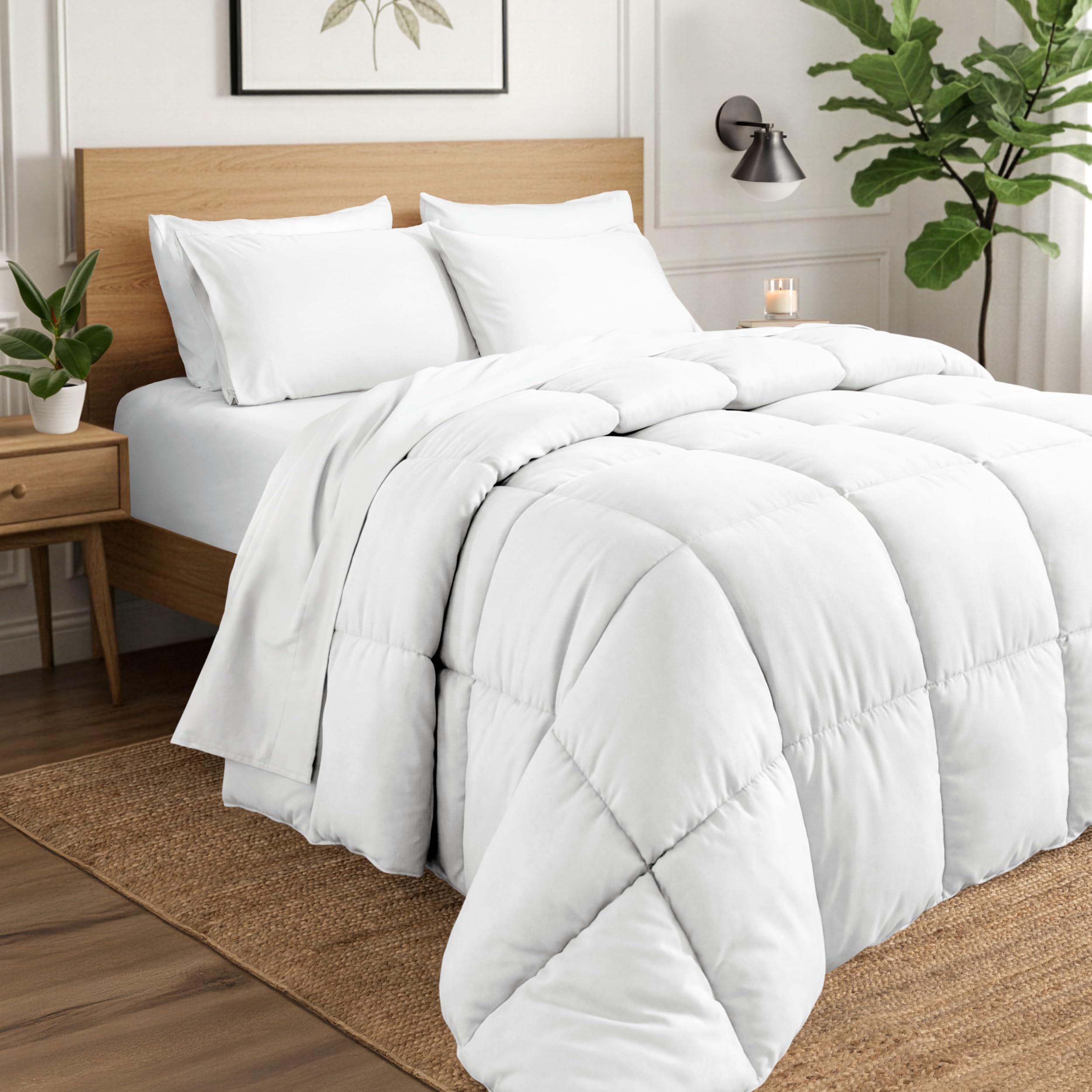 Ivy Union Full/Queen Comforter  Easy Care UltraSoft Microfiber  All Season Warmth  Bedding Comforter (Full/Queen, White)