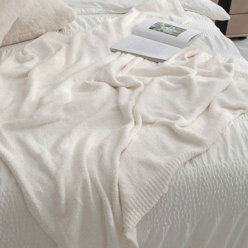 Bearberry Super Soft Fluffy Throw Blanket Lightweight Cozy Warm Throw Blankets For Couch Bed Sofa All Season(Cream, 50   X60   )