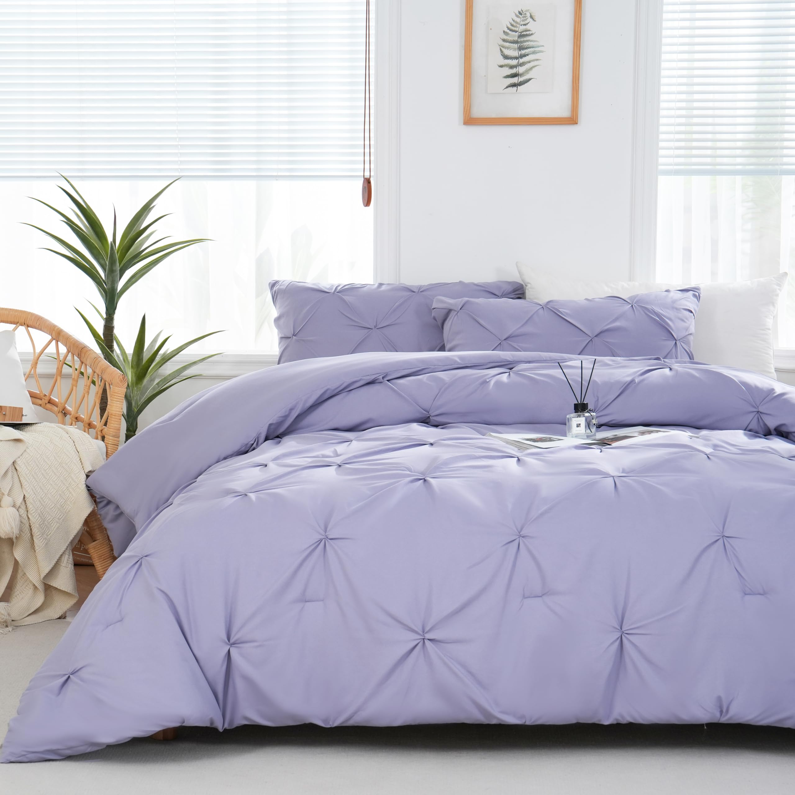 Downcool Queen Comforter Set Lavender Purple - 3 Pieces Cute Pinch Pleat Bed Set, Soft Fluffy Bedding Comforter Sets For All Sea