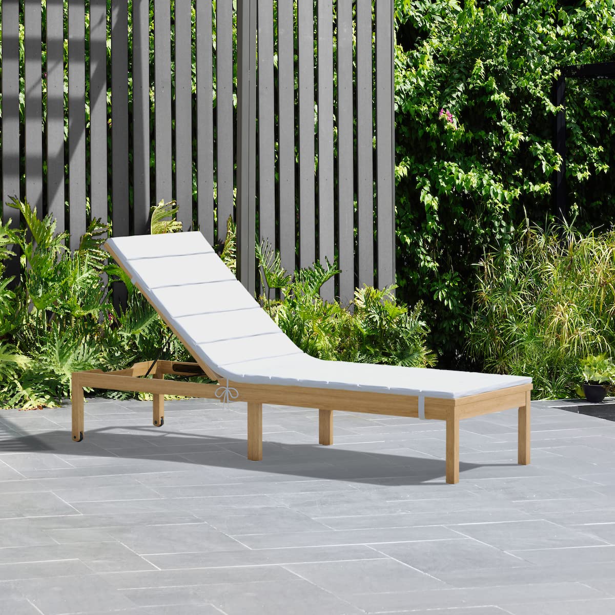 Amazonia Regatta Patio Chaise Lounger | Durable Outdoor Furniture With Teak Finish | Grey Cushion