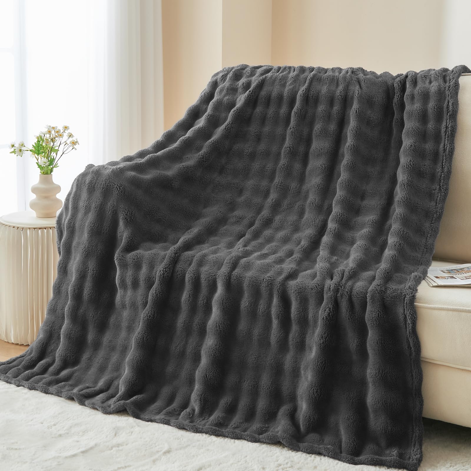 Newcosplay Throw Blanket For Couch Dark Grey Super Soft Flannel Fleece 3D Bubble Lightweight Bed Blanket All Season Use (Dark Gr
