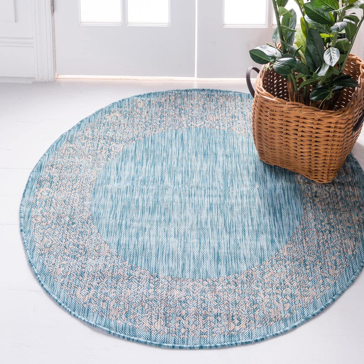 Unique Loom Outdoor Border Collection Area Rug - Floral Border (13' Round, Aqua/ Ivory)