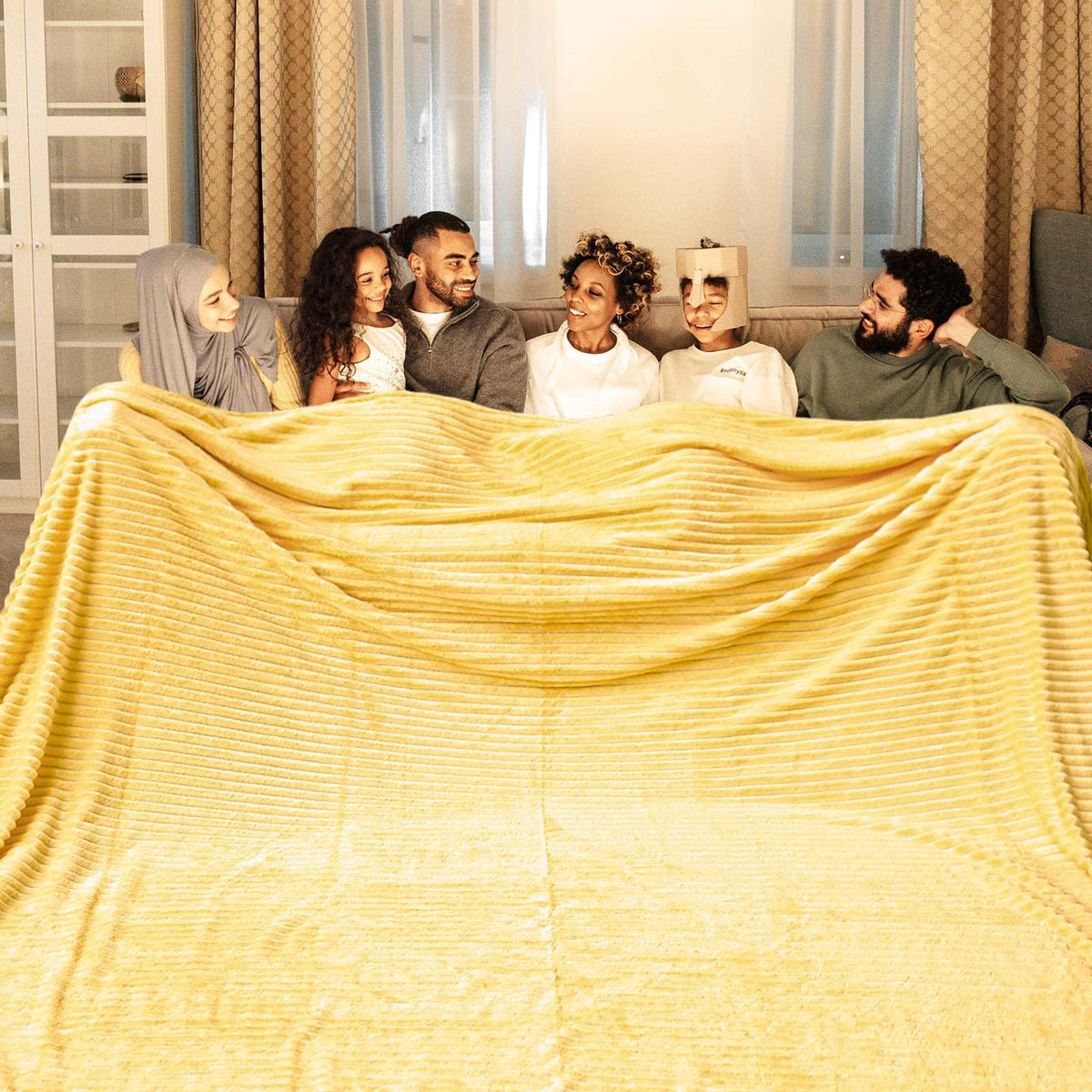Bnuitland Light Yellow Flannel Throw Blanket (90X90 Inches) With Storage Pouch,300Gsm Super Soft Fleece Stripe Pattern Sofa Blan