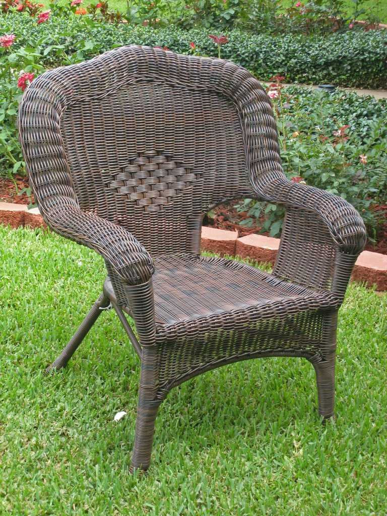International Caravan 523800-OG-145555-O-783303 Wicker Resin/Steel Outdoor Patio Chair, Mocha
