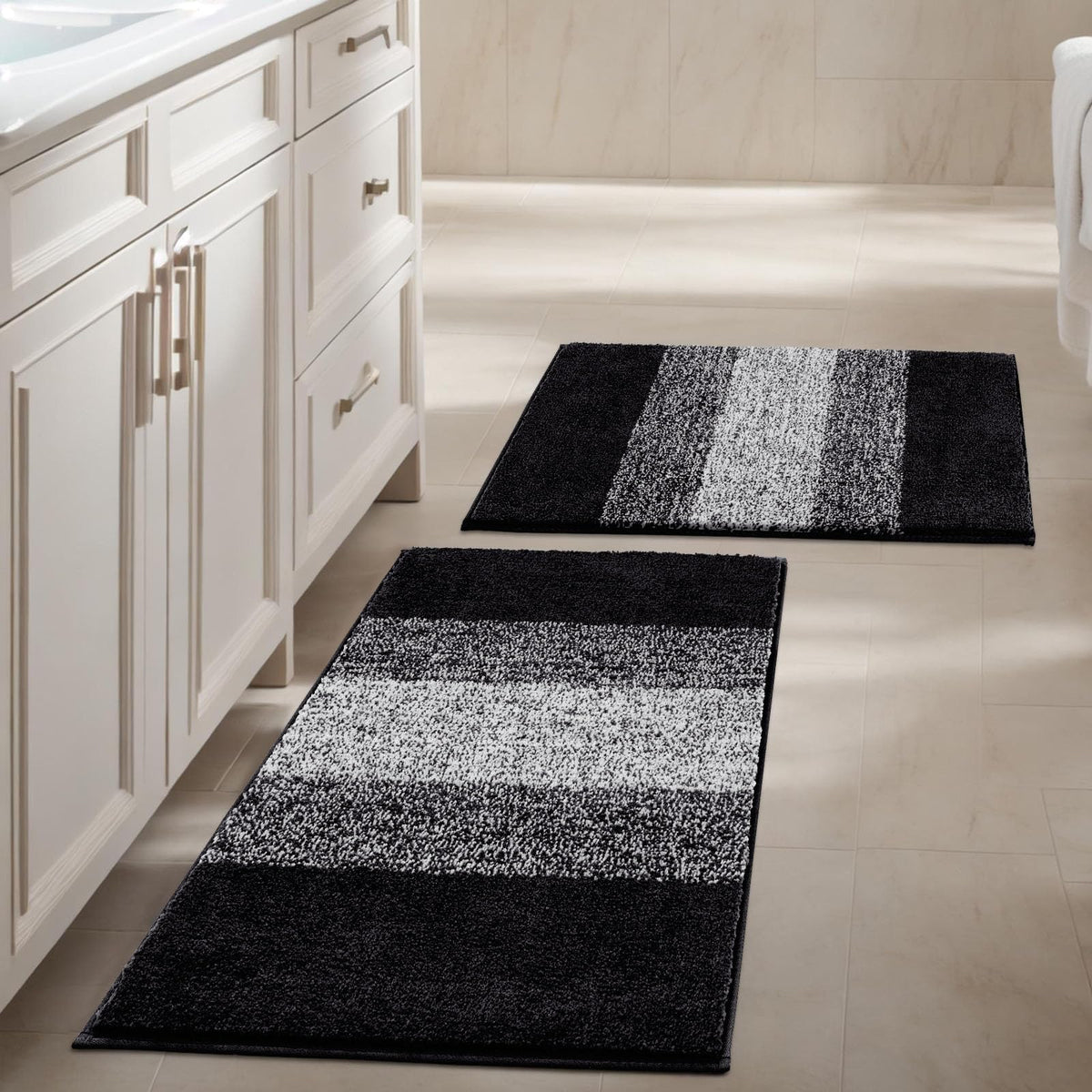 Vaukki Luxury Soft Bathroom Rugs Set of 2, Non Slip Washable Plush Bath Floor Mats, Microfiber Shaggy Absorbent Striped Bath Car