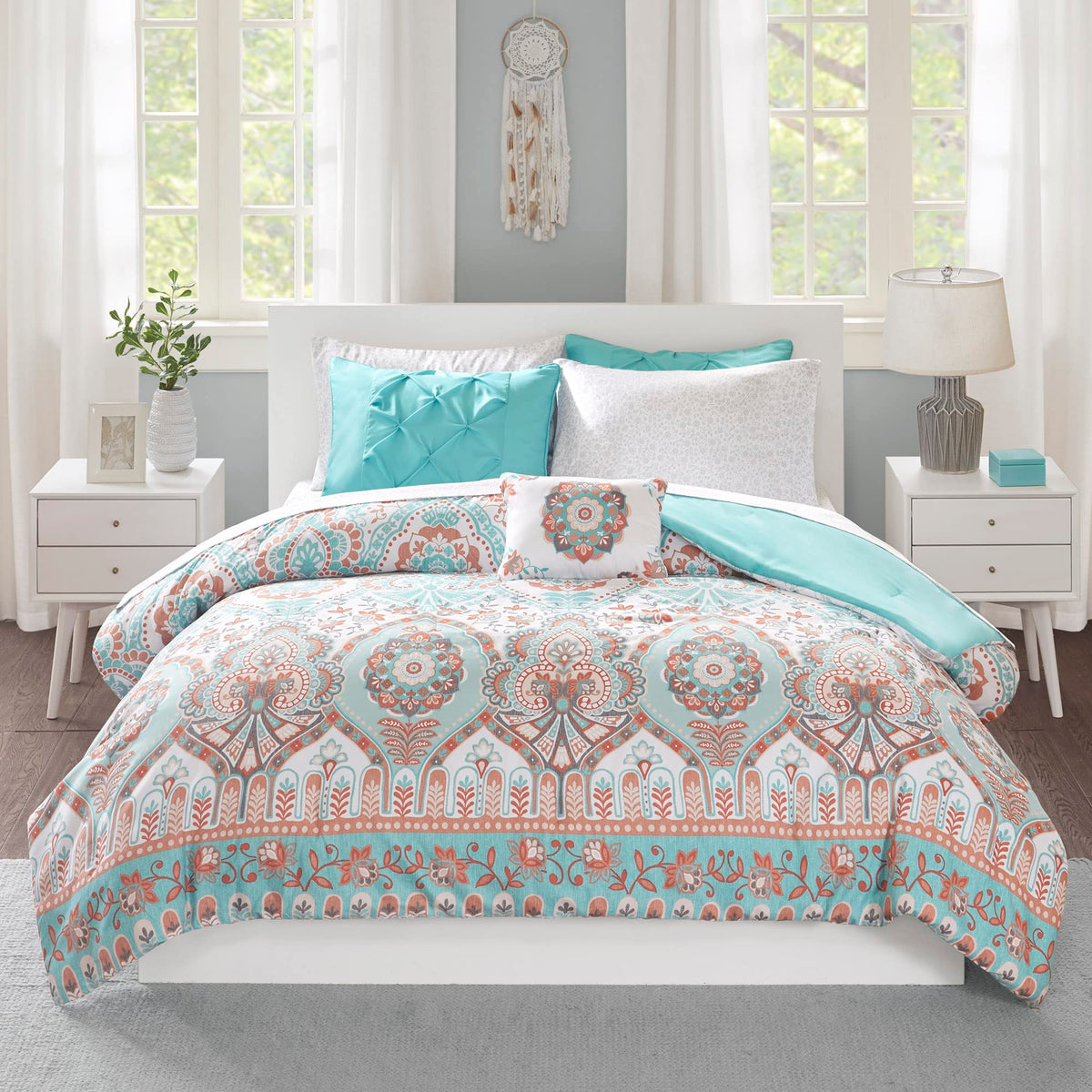Intelligent Design Complete Bed In A Bag Casual Boho Comforter With Sheet Set Decorative Pillow, All Season Bedding Set, Full, V