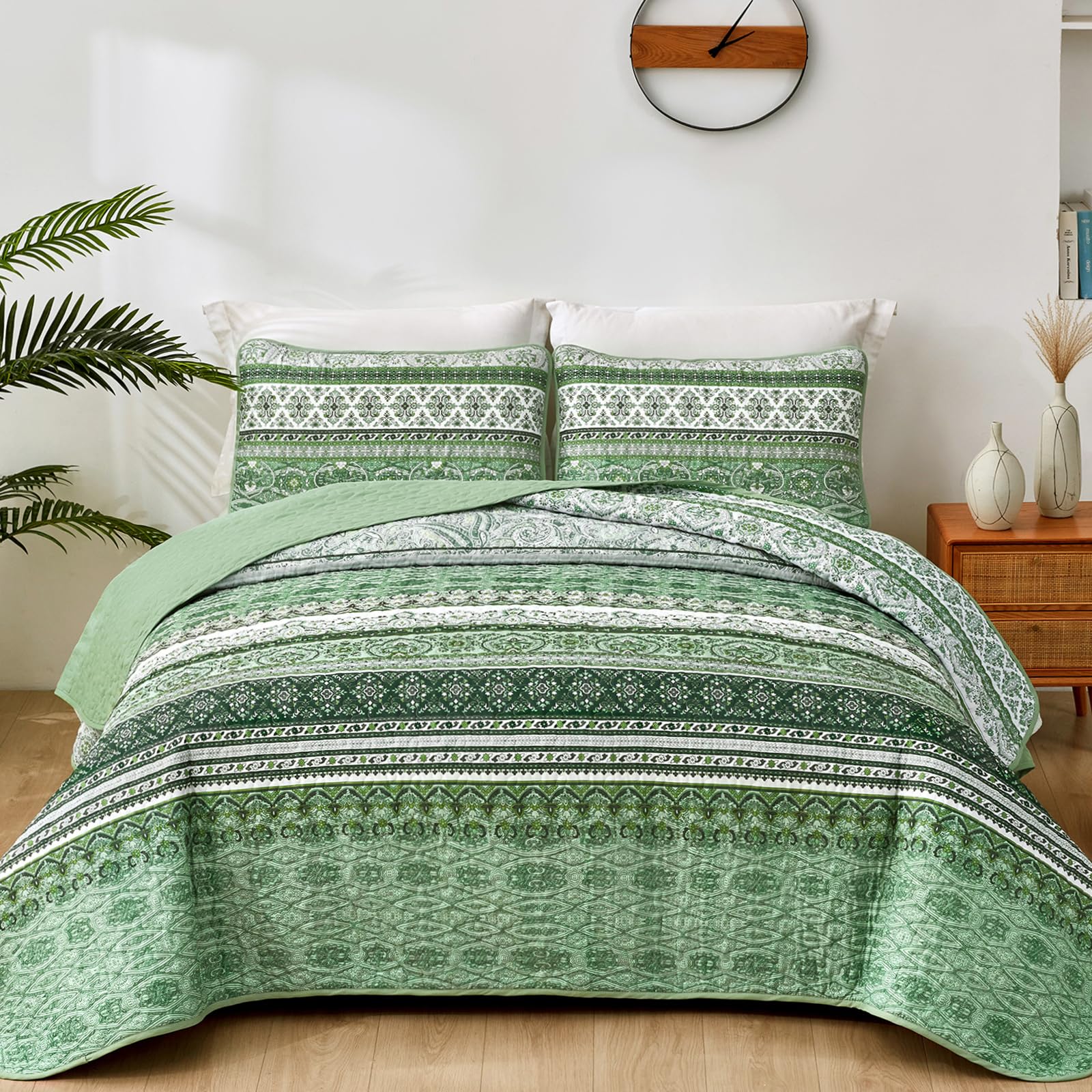 Wongs Bedding Boho King Quilt Set, Light Green Bohemian Quilt Bedding Set, Lightweight Bed Decor Bedspread For All Season Revers