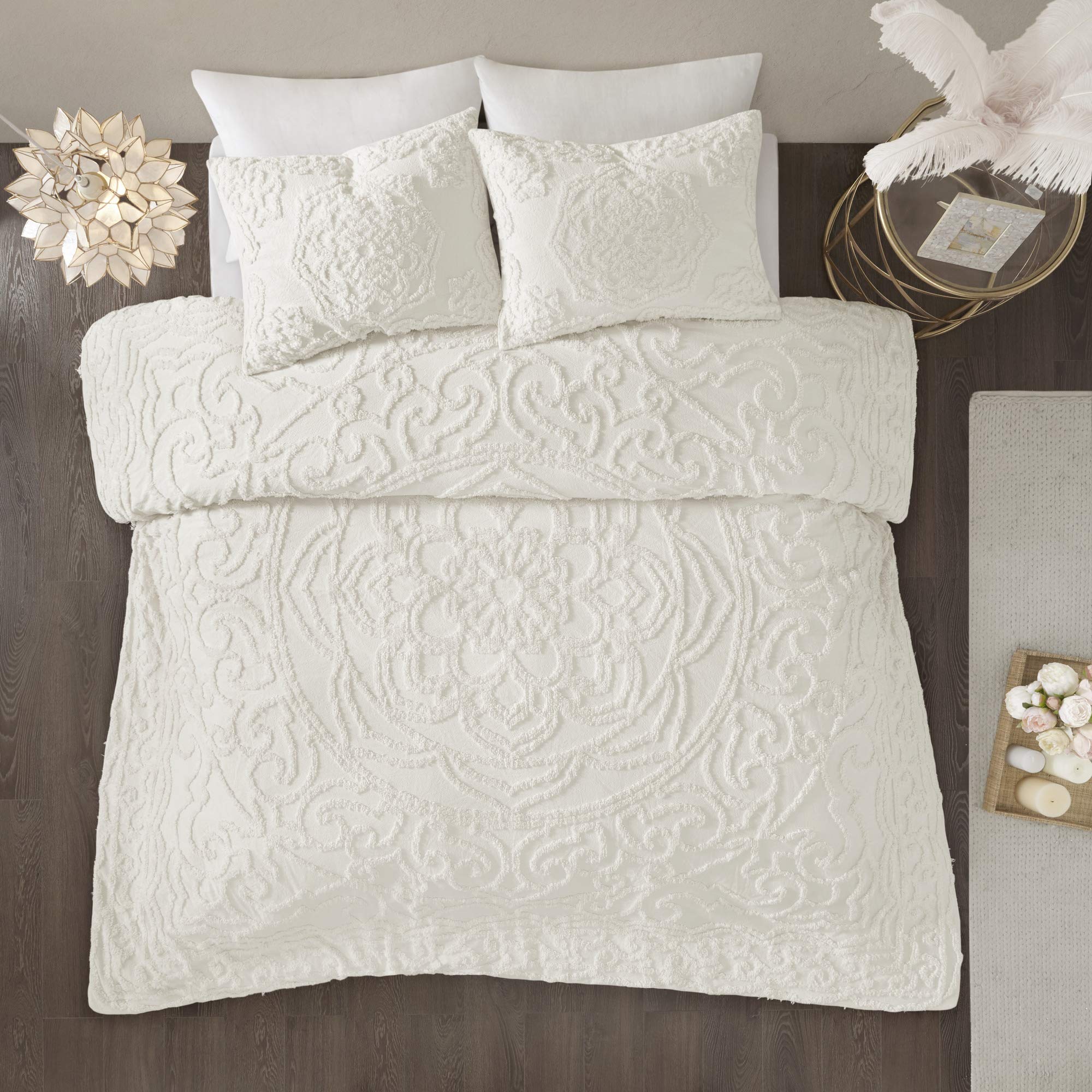 Madison Park Laetitia Comforter Bohemian Tufted Cotton Chenille, Medallion Shabby Chic All Season Down Alternative Bed Set With Matching Shams, Floral Off White King/Cal King(104'X92') 3 Piece