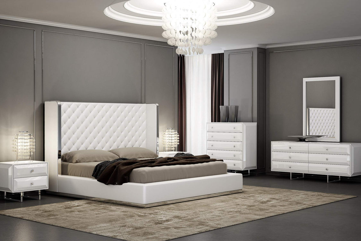 World Mod Modern Abrazo Bed King