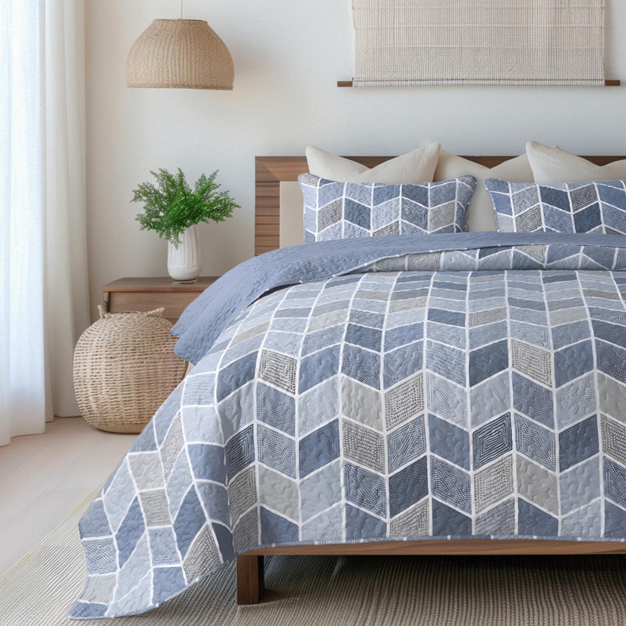 Slpr Blue And Gray Chevron Heather Quilt Set - Queen Size With 2 Shams, Elegant Lightweight Quilted Coverlet, Soft Bedding For A