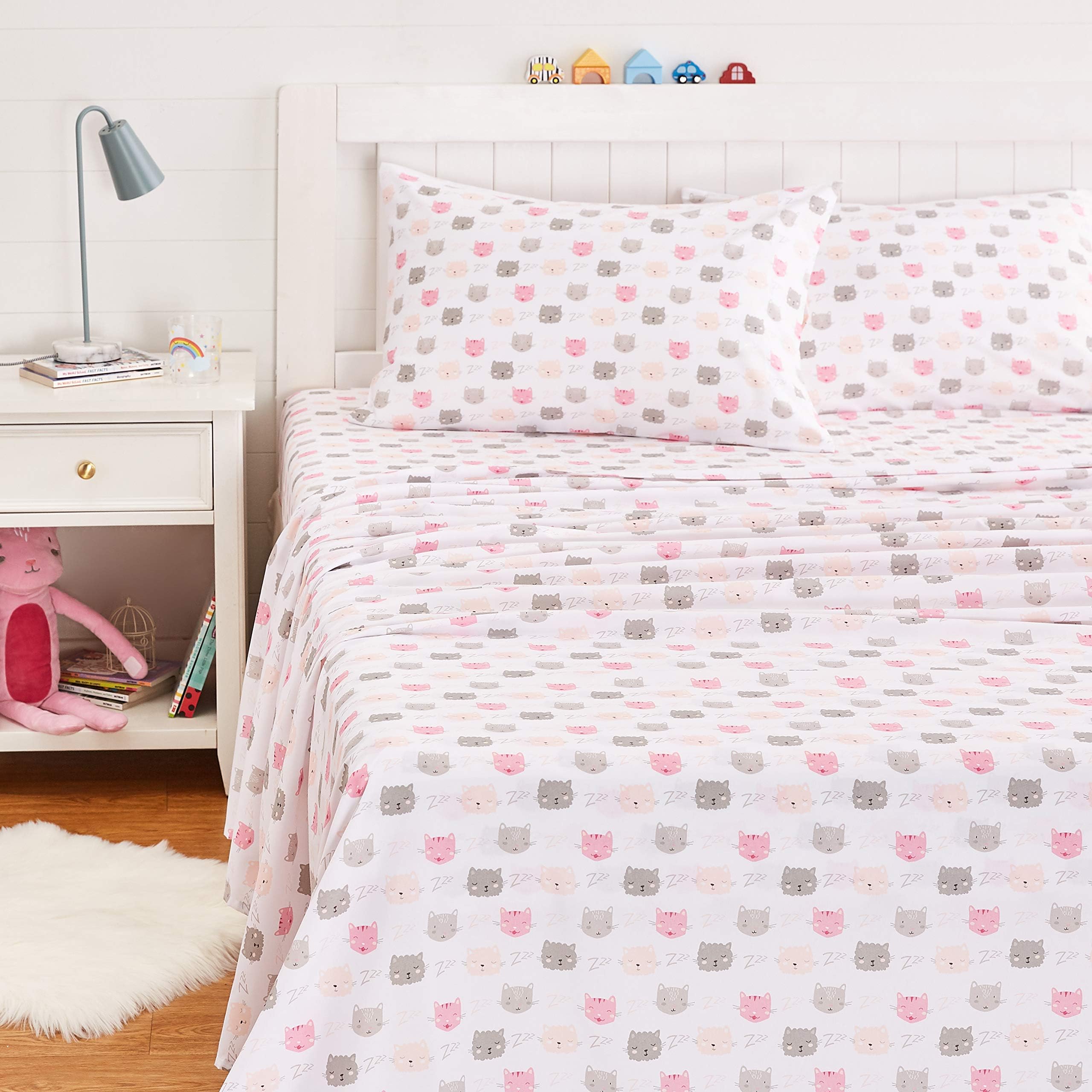 Amazon Basics - 4 Piece Kids Soft Easy-Wash Lightweight Microfiber Sheet Set, Full, Pink Kitties, Animal Print
