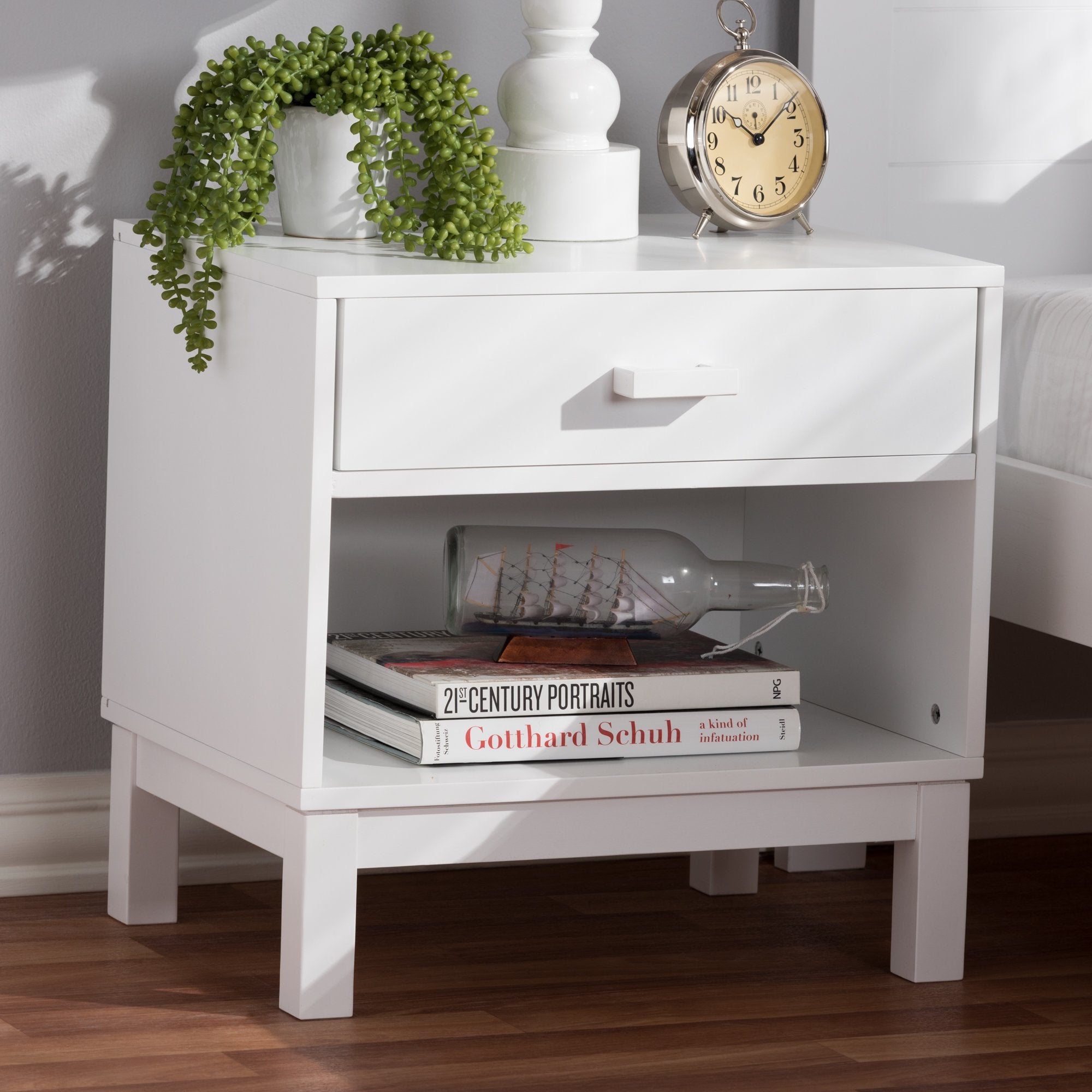 Baxton Studio Deirdre Modern and Contemporary White Wood 1-Drawer Nightstand White//White/Contemporary/Rubber Wood/MDF