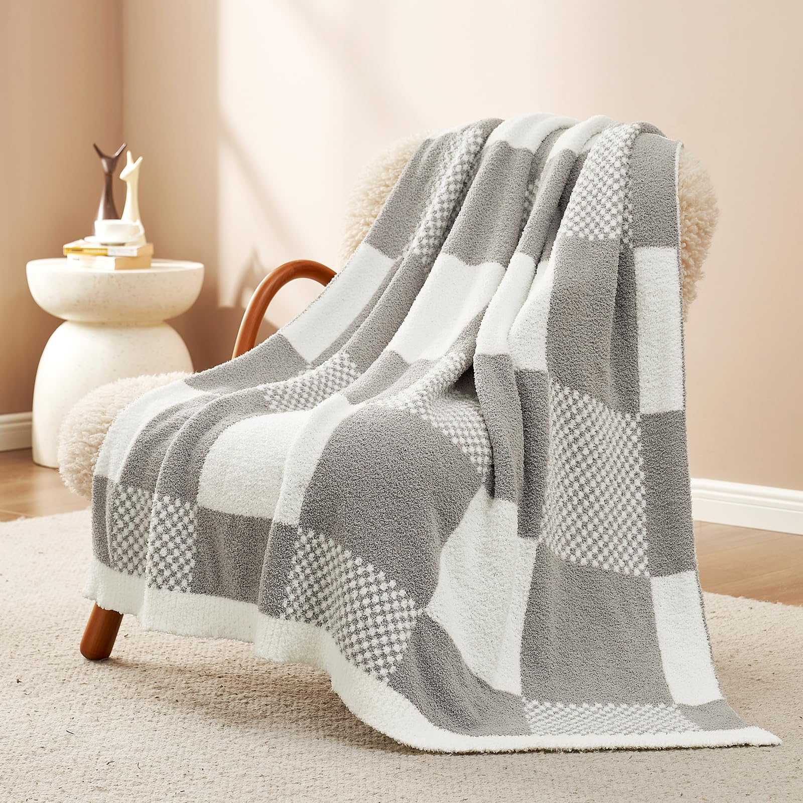 Snuggle Sac Checkered Blanket, Grey Throw Blanket For Couch Checker Microfiber Fluffy Warm Fuzzy Cozy Soft Throw Blanket Reversi