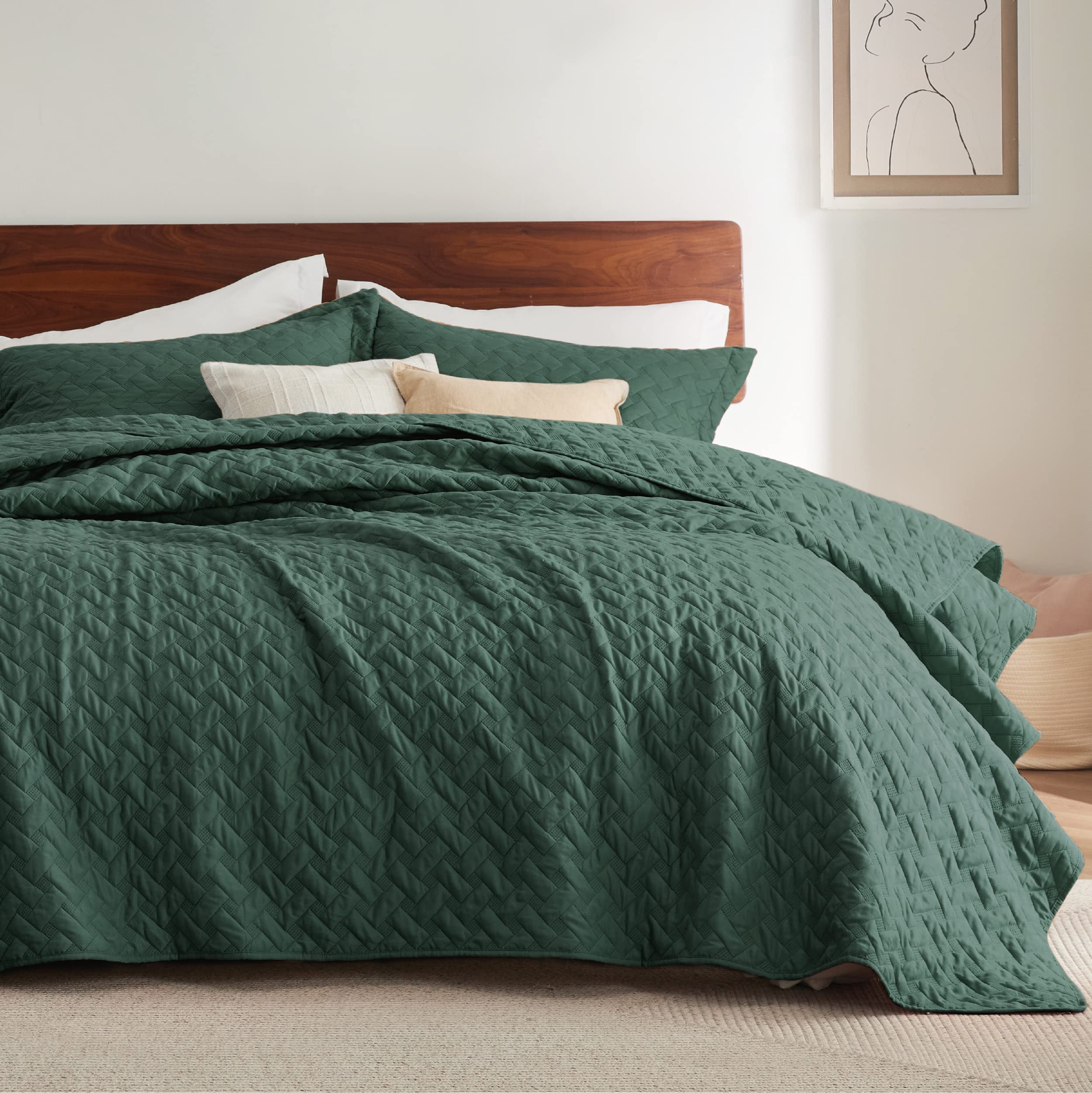 Bedsure Queen Quilt Bedding Set - Lightweight Summer Quilt Full/Queen - Dark Green Bedspread Queen Size - Bedding Coverlet For A