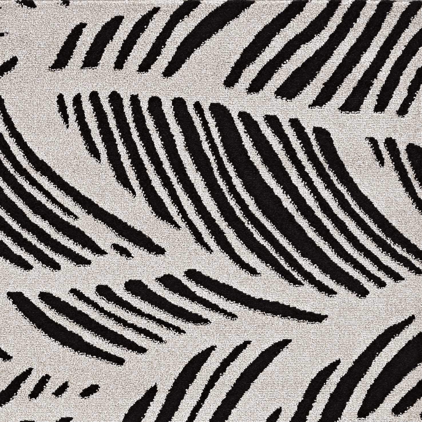 HomeRoots 7'X10' Black White Machine Woven Uv Treated Tropical Palm Leaves Indoor Outdoor Area Rug