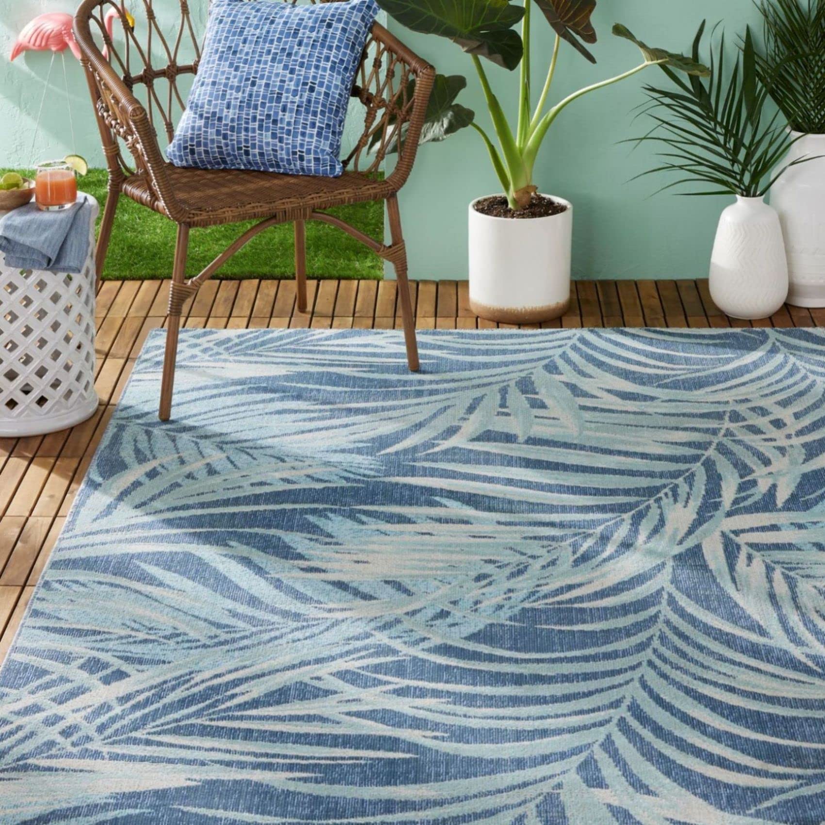 Tommy Bahama Malibu Palm Springs Coastal Indoor/Outdoor Area Rug, Navy Blue/Aqua Blue, 5'3'X7'3'