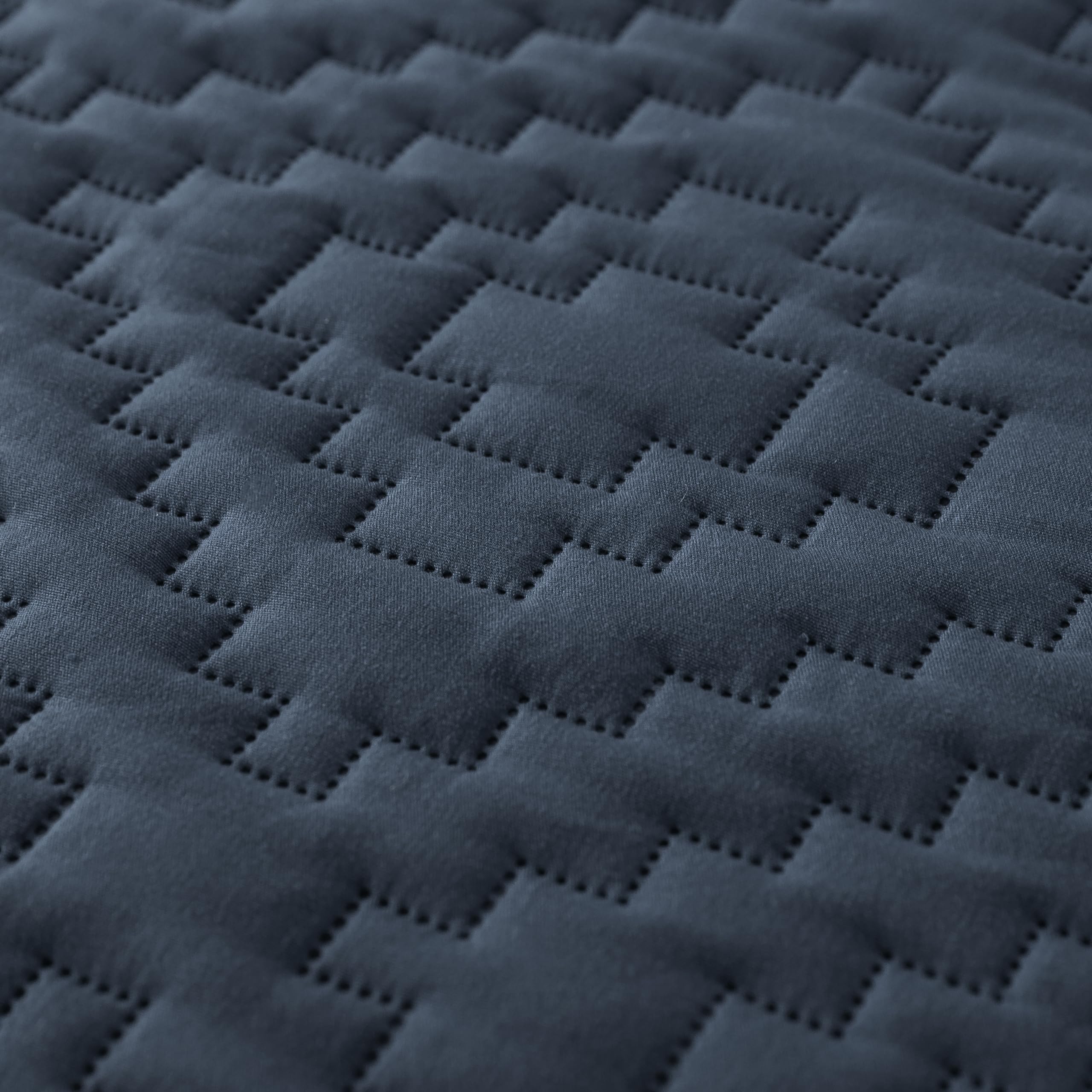 R.Share Oversized California King Size Quilt Bedding Sets With Pillow Shams, Navy Blue Cal King Lightweight Soft Bedspread Cover