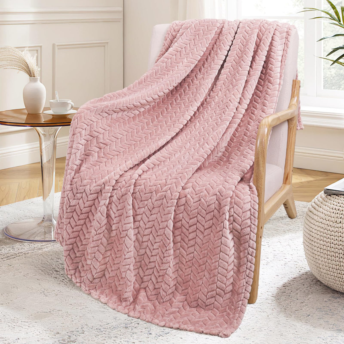 Exclusivo Mezcla Pink Fleece Throw Blanket For Couch And Bed, 50X70 Inches Soft Cozy 3D Decorative Jacquard Flannel Blankets, Li