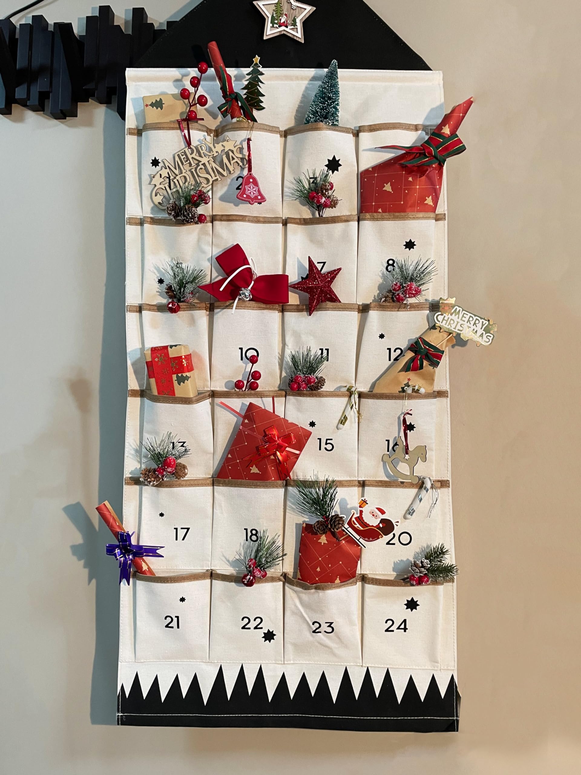 Stkmelon Christmas Advent Calendar With Pockets Wall Hanging Bag For Home Xmas Countdown Decoration(Countdown To Christmas) Blac