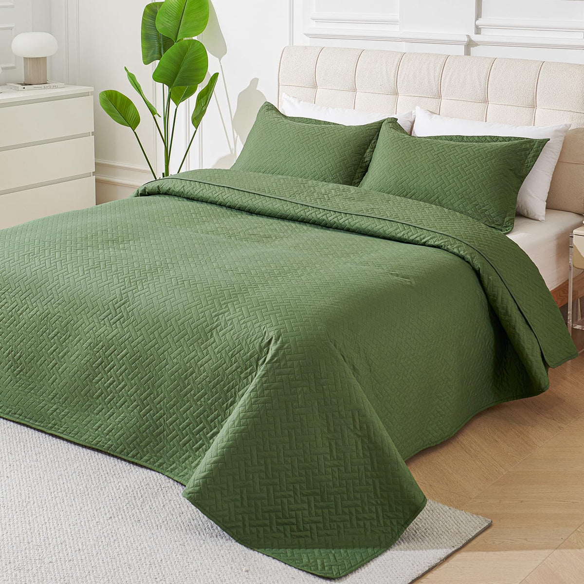 Leaonme Quilt King Size 3 Pieces, Lightweight Olive Green Bedspread-98''X106'', Soft Microfiber Summer Quilt/Coverlet,Luxurious