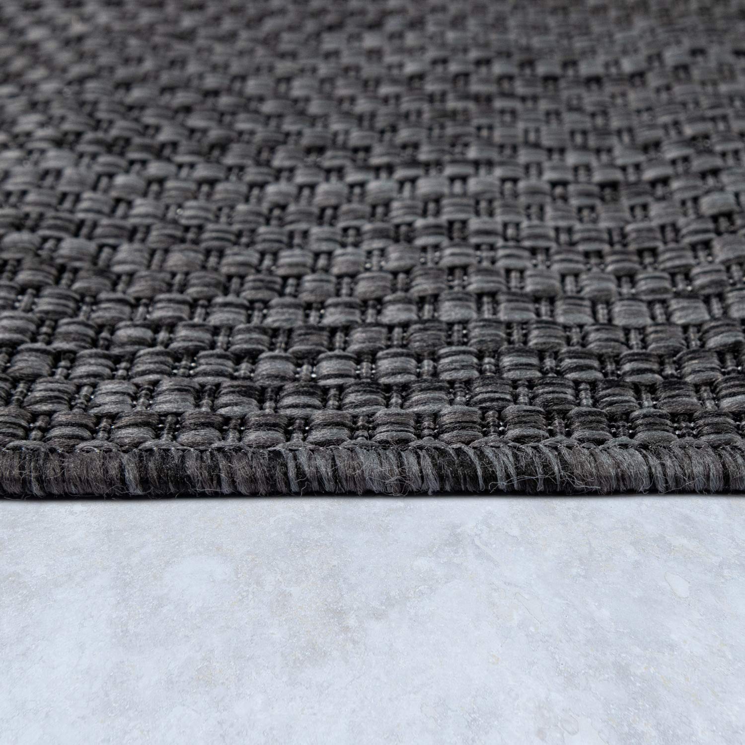 Solid Outdoor Rug For Patio Or Balcony Weatherproof In Mottled Anthracite, Size: 6'7' Square