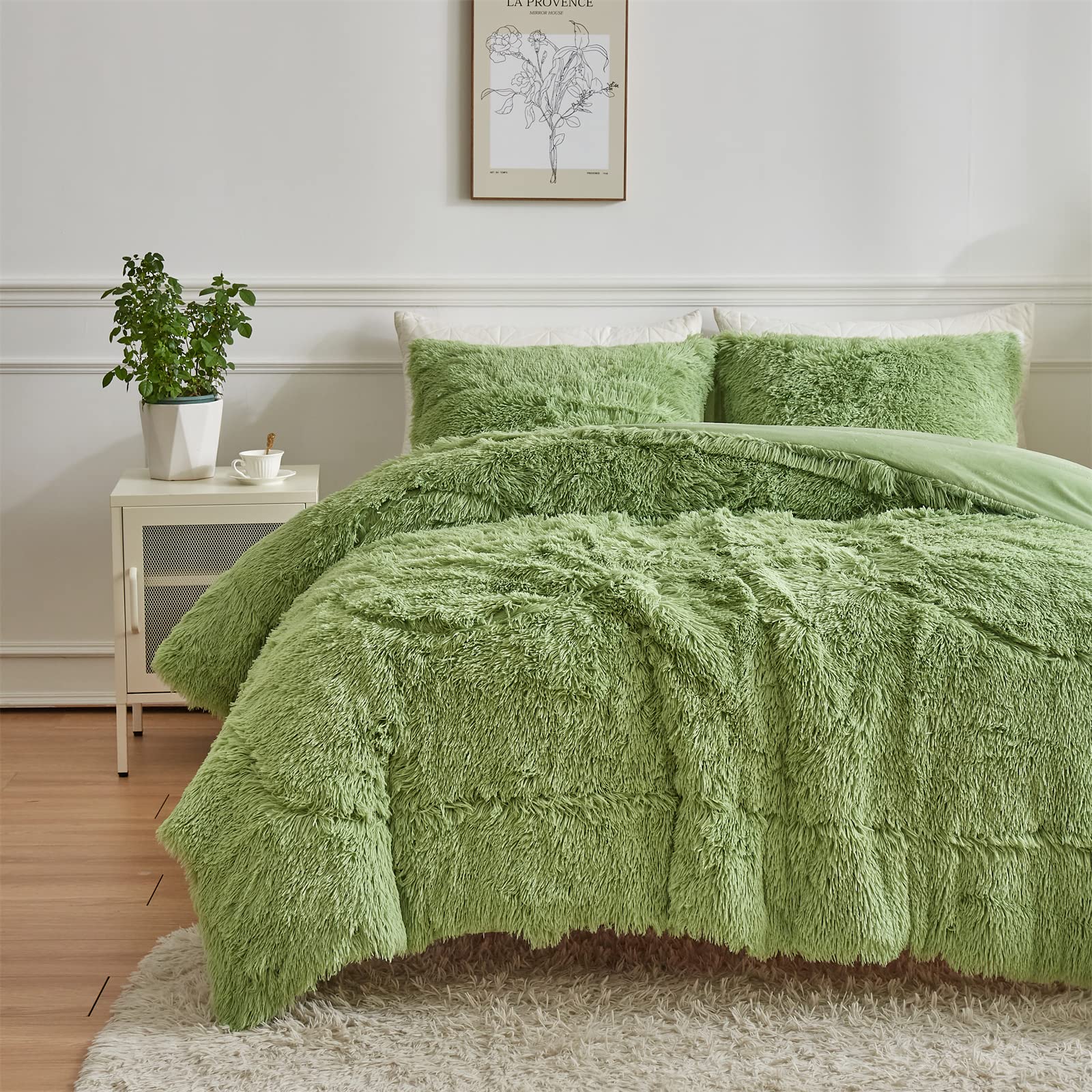 Wajade Faux Fur Plush Sage Green Comforter Set Fluffy Fuzzy Shaggy Bedding Set - 3Pc King Size Microfiber Soft Warm Quilt Set