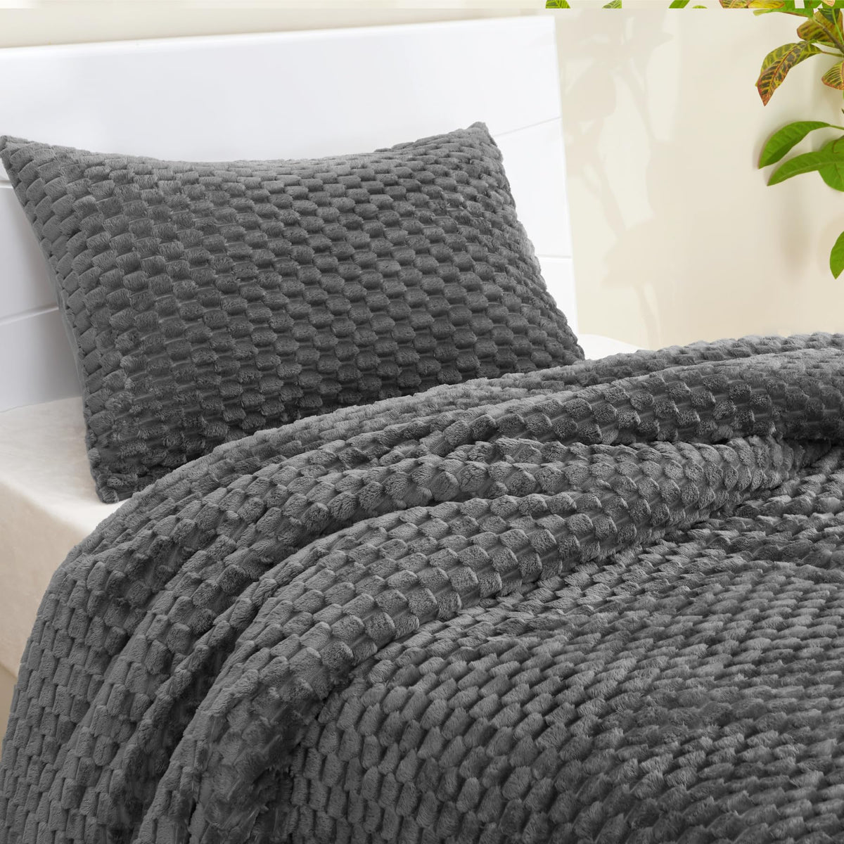 Chixpace Fluffy Twin Comforter Set - Luxury Faux Fur Brushed Plaid Pattern Bedding Comforter Sets, Furry Velvet Comfort Set Grey