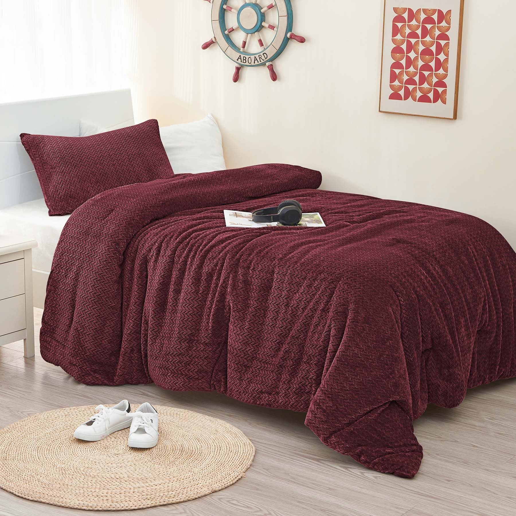 Chixpace Fluffy Twin Comforter Set - Furry Burgundy Leaves Pattern Faux Fur Bed Set, Winter Ultra Soft Fuzzy Comfort Set, Velvet