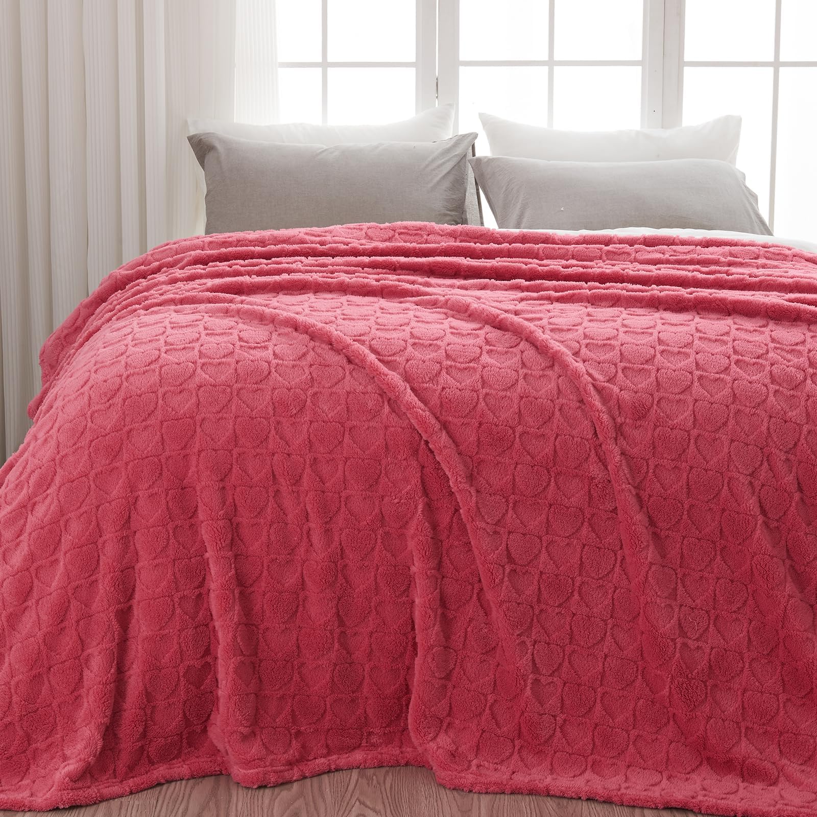 Newcosplay Super Soft King Blanket Coral Pink Love Premium Silky Flannel Fleece 3D Heart Checkered Lightweight Bed Blanket All S