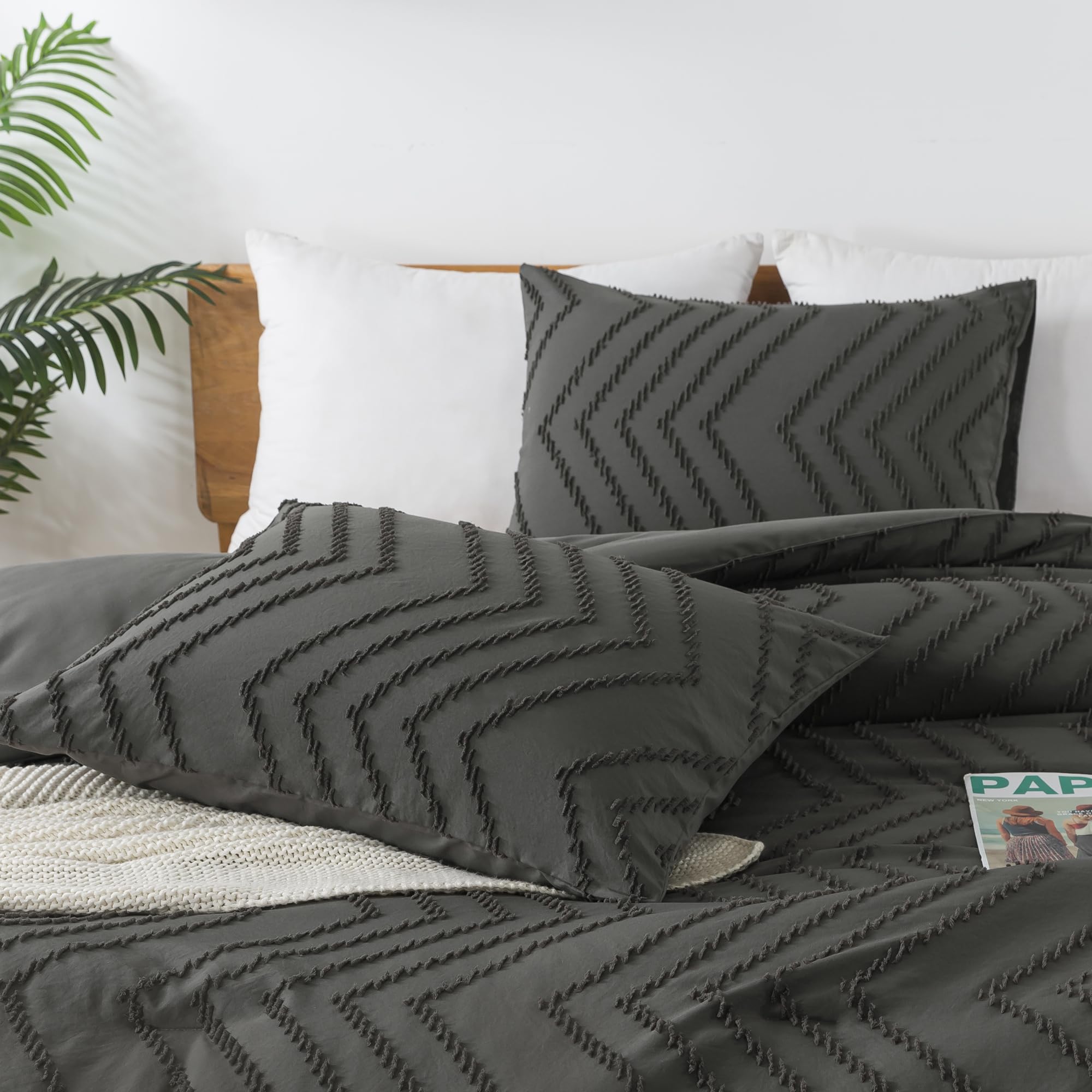 Andency Dark Grey Comforter Set Queen Size, Boho Soft Warm Tufted Bedding Comforter Sets For Queen Size Bed, 3 Pieces Aesthetic Chevron Farmhouse Cute Bohemian Textured Bed Set